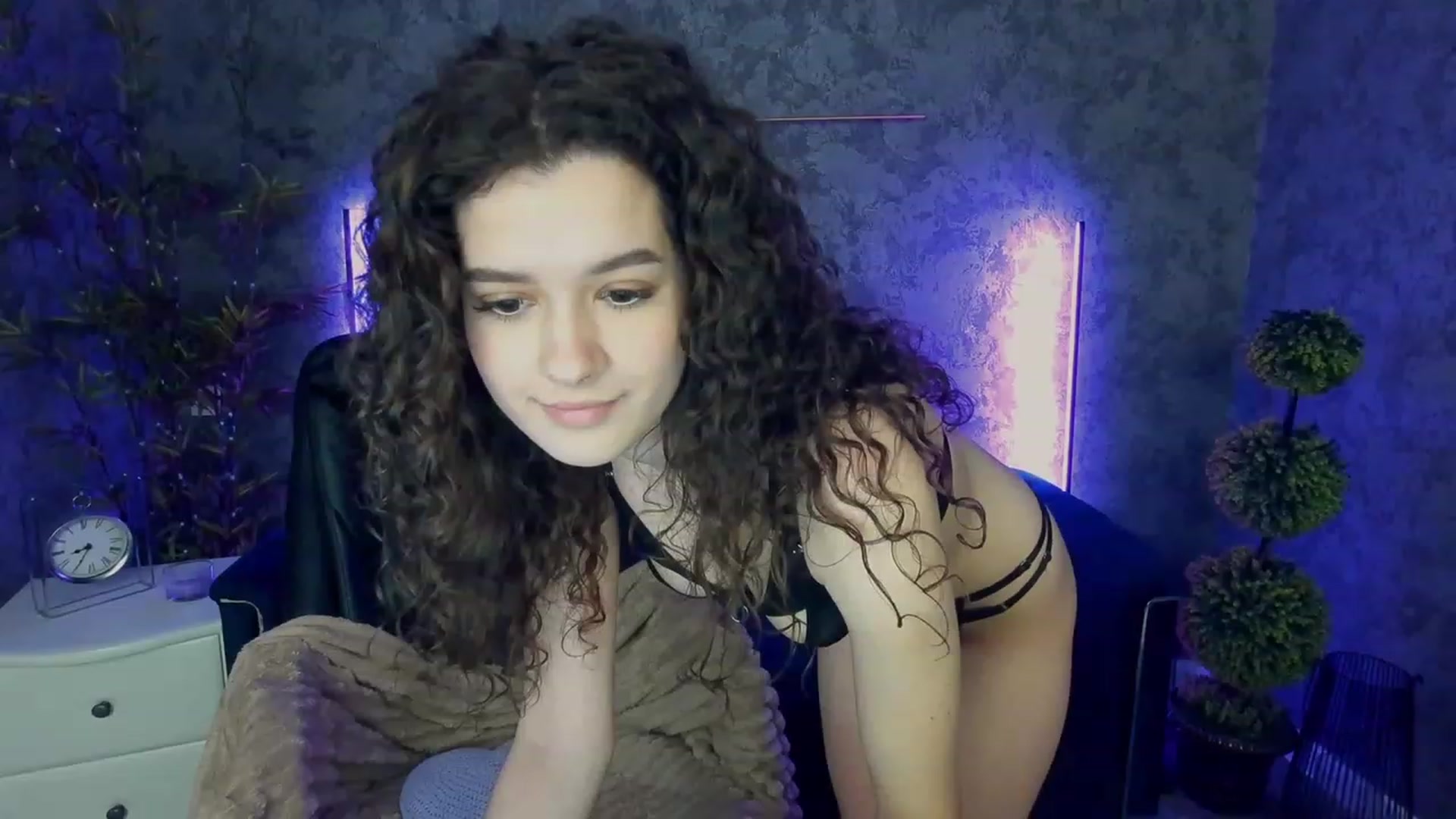 Gallery image thumbnail from Sherry_Li's myfreecams stream on, 02/12/2023, 14:11 image 4 of 20