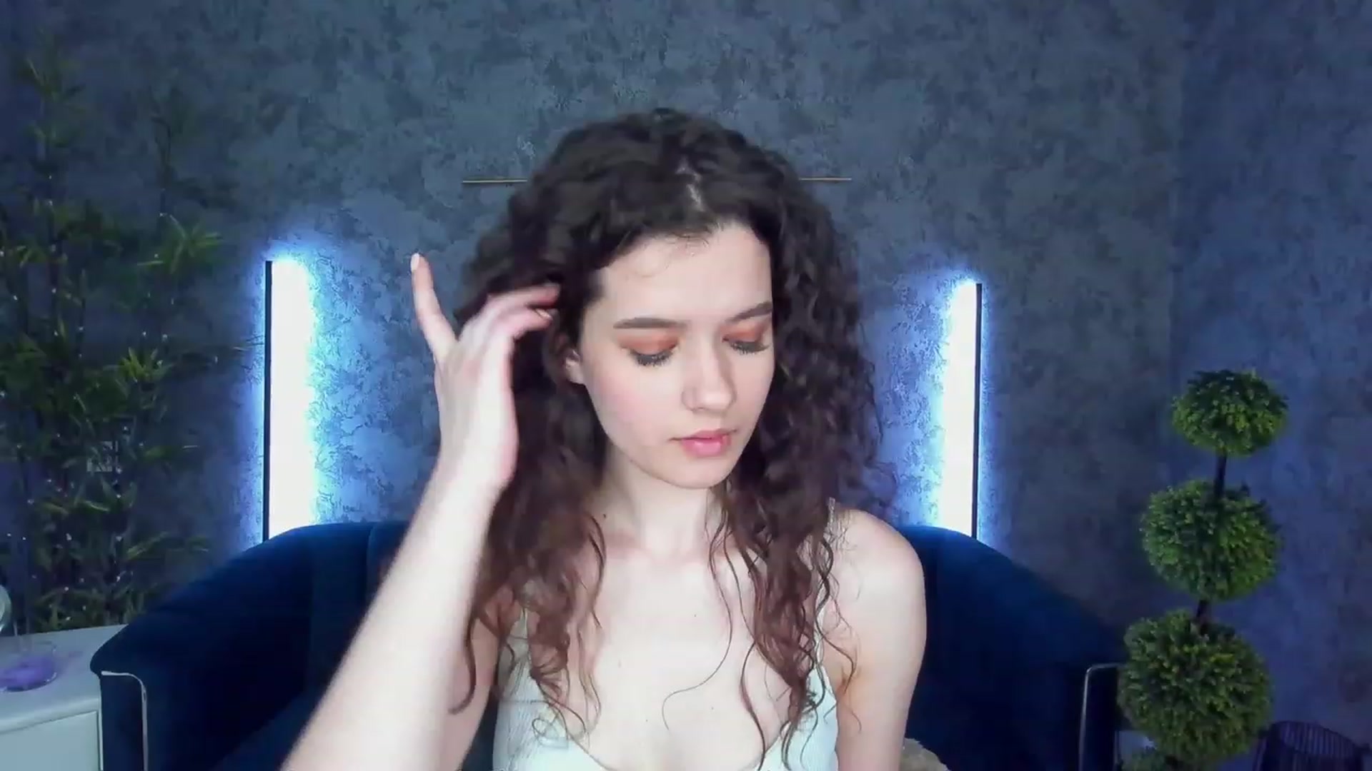Gallery image thumbnail from Sherry_Li's myfreecams stream on, 02/19/2023, 15:57 image 13 of 20