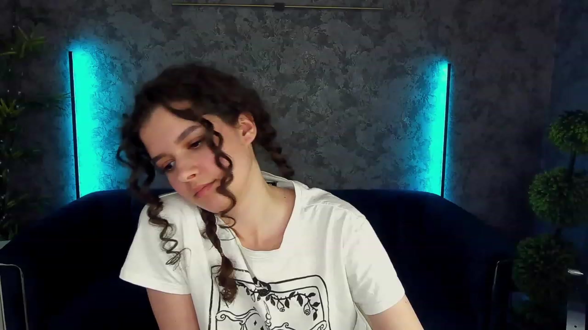 Gallery image thumbnail from Sherry_Li's myfreecams stream on, 02/24/2023, 16:51 image 7 of 20