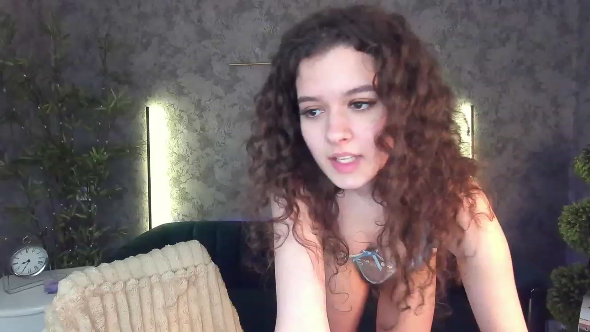 Gallery image thumbnail from Sherry_Li's myfreecams stream on, 02/27/2023, 15:38 image 17 of 20
