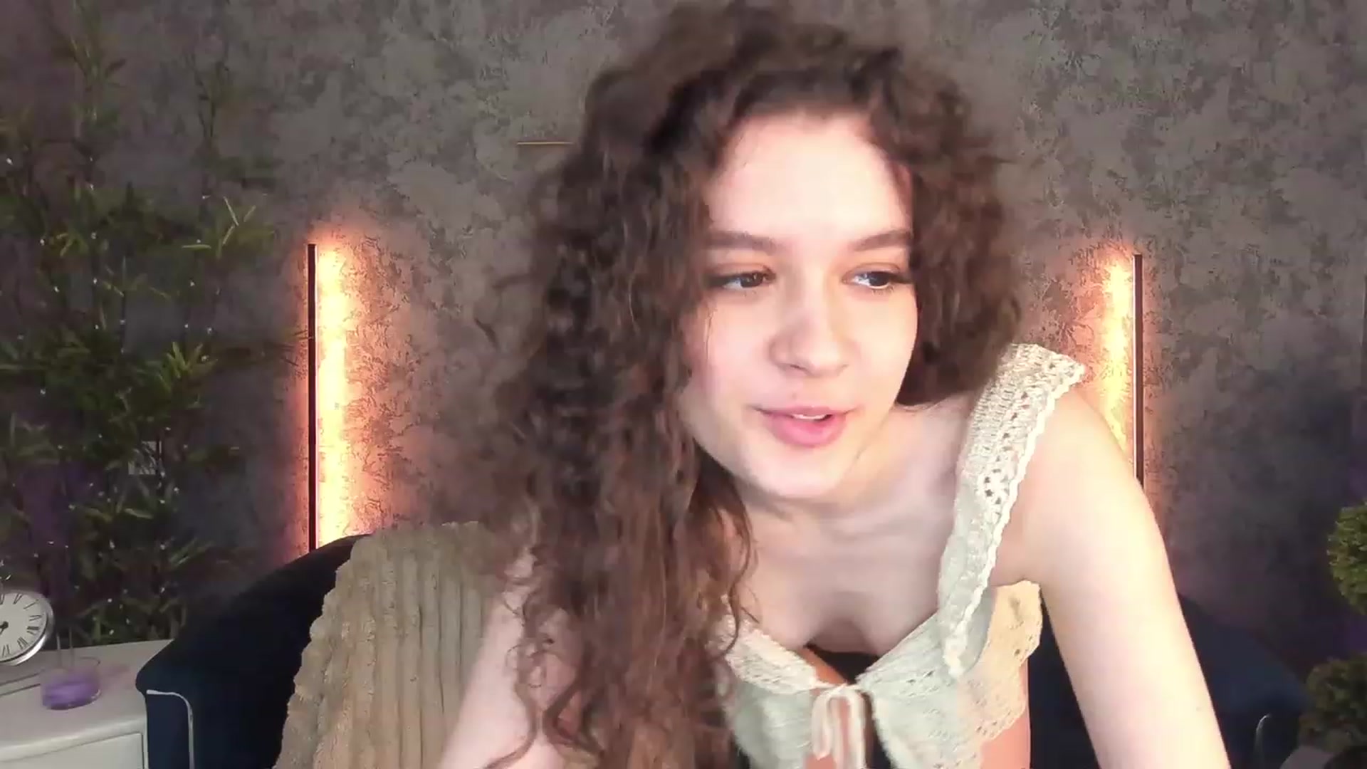 Gallery image thumbnail from Sherry_Li's myfreecams stream on, 03/03/2023, 16:03 image 4 of 20