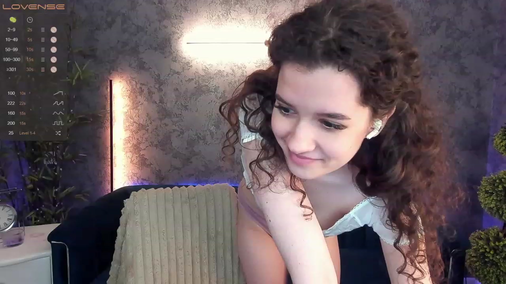 Gallery image thumbnail from Sherry_Li's myfreecams stream on, 03/15/2023, 14:20 image 19 of 20