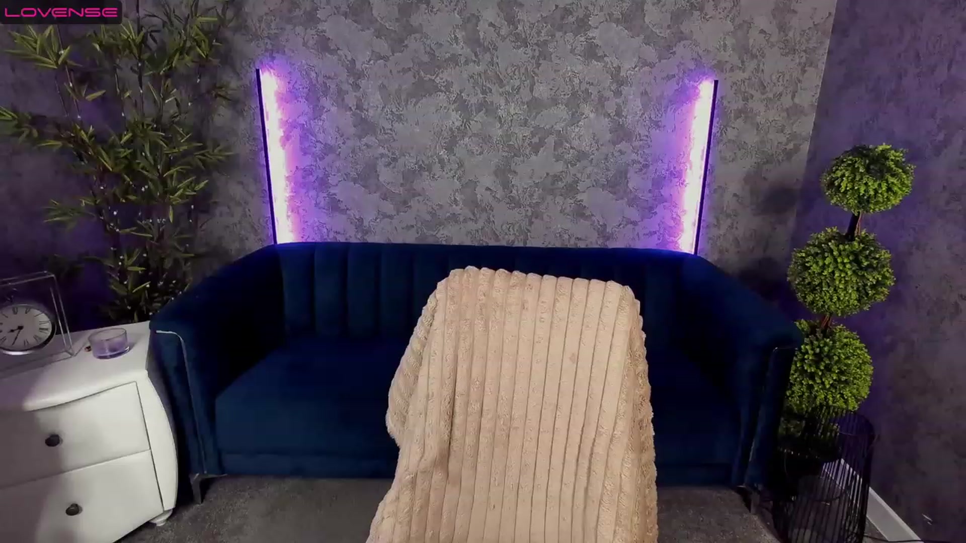 Gallery image thumbnail from Sherry_Li's myfreecams stream on, 05/04/2023, 13:29 image 1 of 20