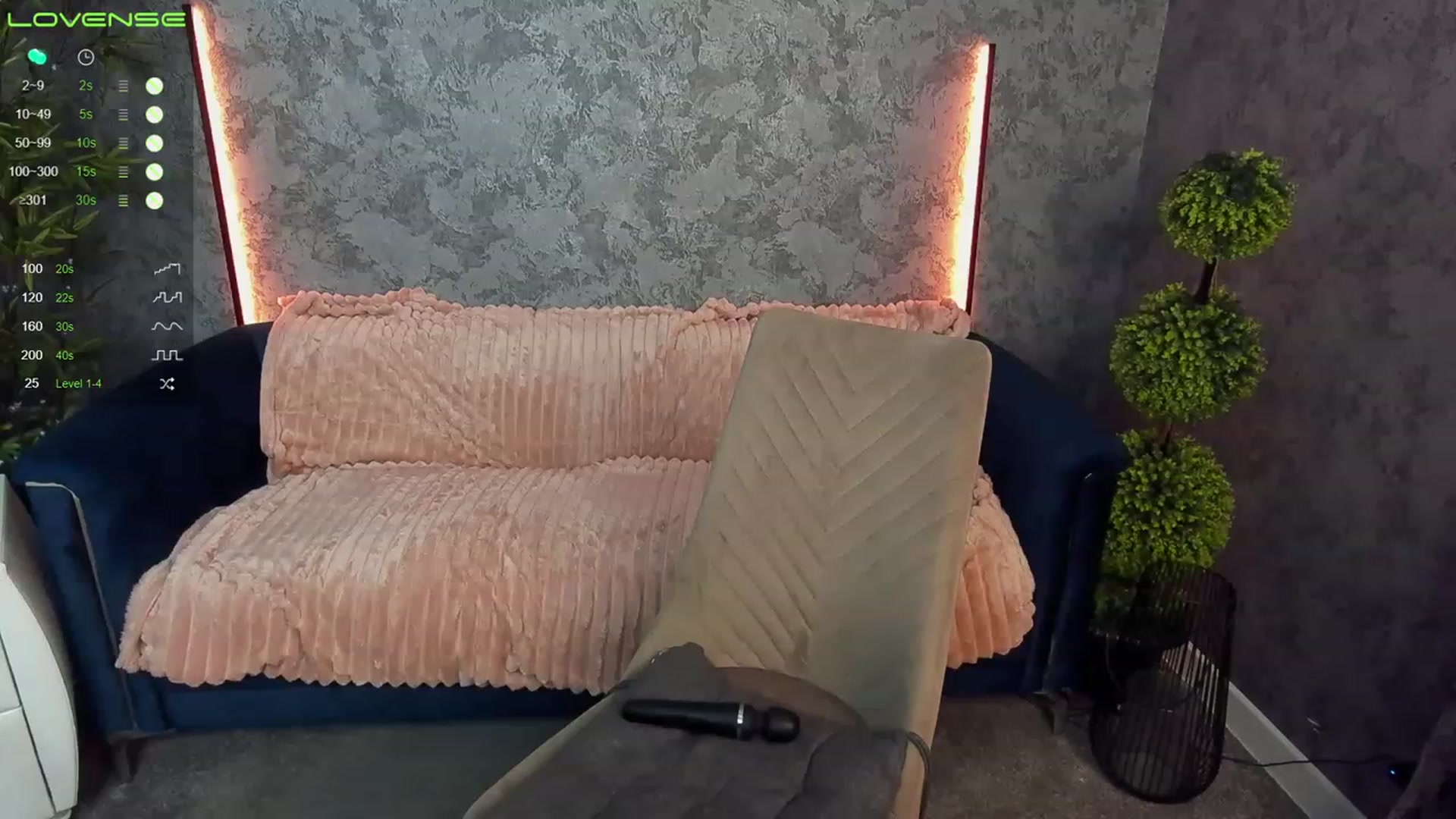 Gallery image thumbnail from Sherry_Li's myfreecams stream on, 05/13/2023, 14:43 image 17 of 20