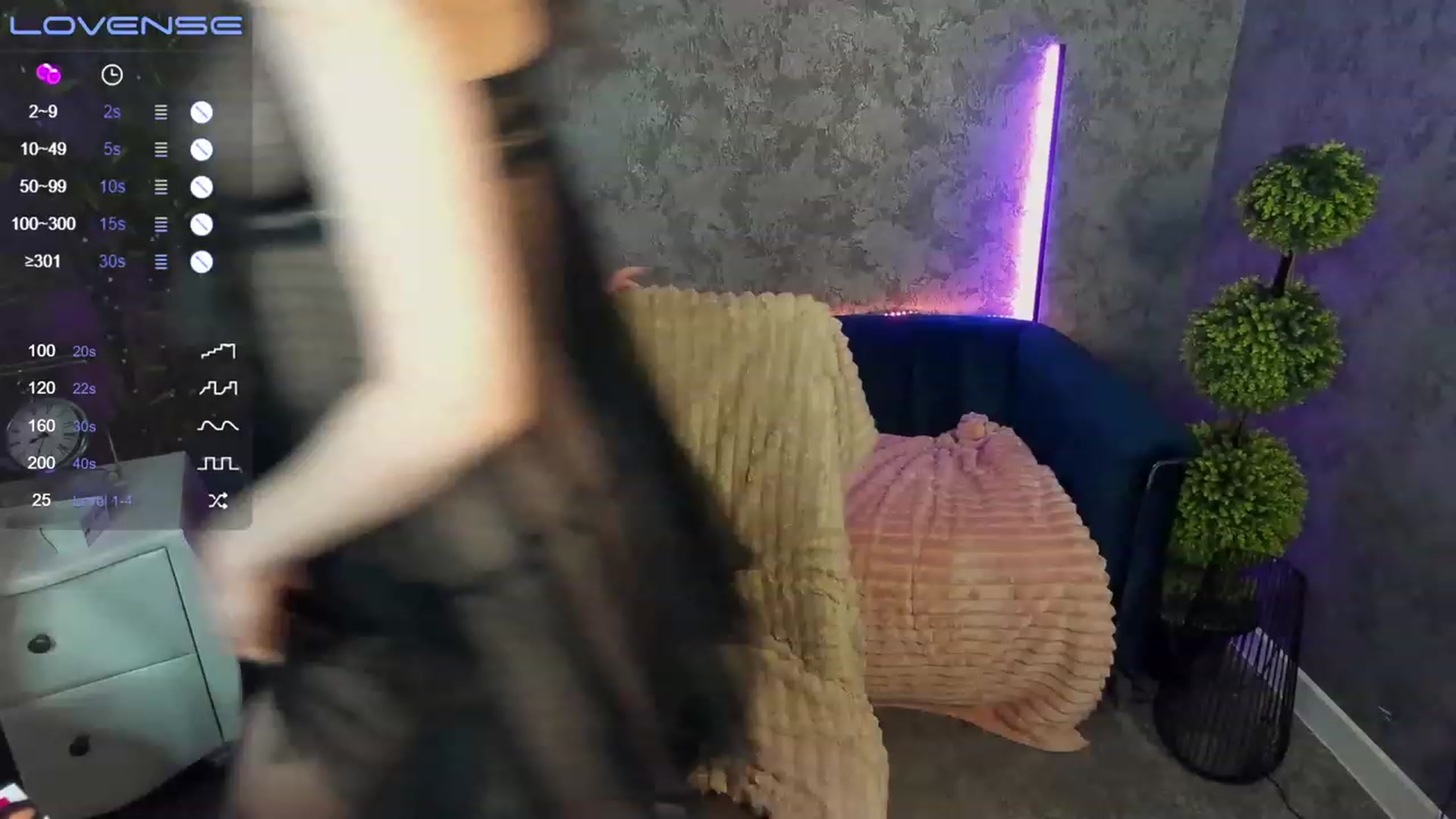 Gallery image thumbnail from Sherry_Li's myfreecams stream on, 06/05/2023, 13:39 image 16 of 20