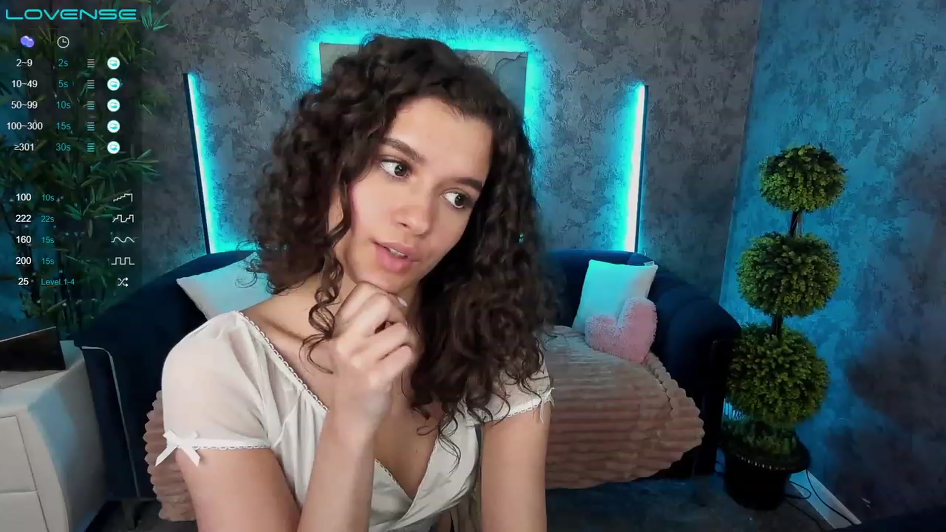 Gallery image thumbnail from Sherry_Li's myfreecams stream on, 07/14/2023, 14:41 image 14 of 20