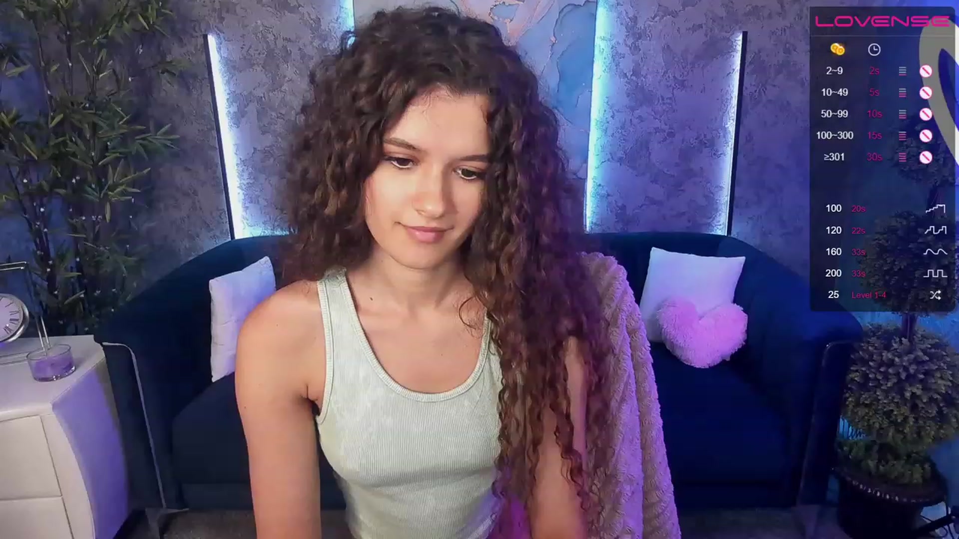 Gallery image thumbnail from Sherry_Li's myfreecams stream on, 08/11/2023, 14:12 image 7 of 20