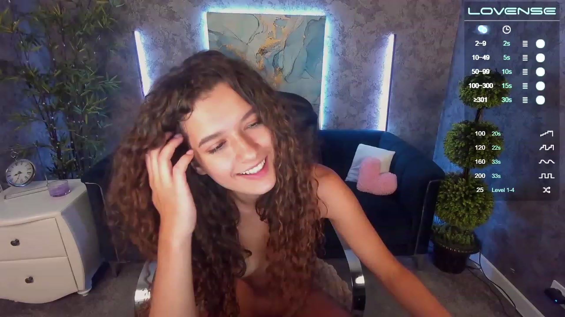 Gallery image thumbnail from Sherry_Li's myfreecams stream on, 09/03/2023, 16:22 image 15 of 20