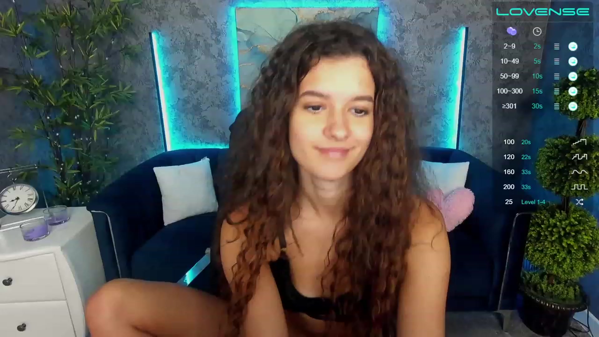 Gallery image thumbnail from Sherry_Li's myfreecams stream on, 09/18/2023, 14:12 image 15 of 20