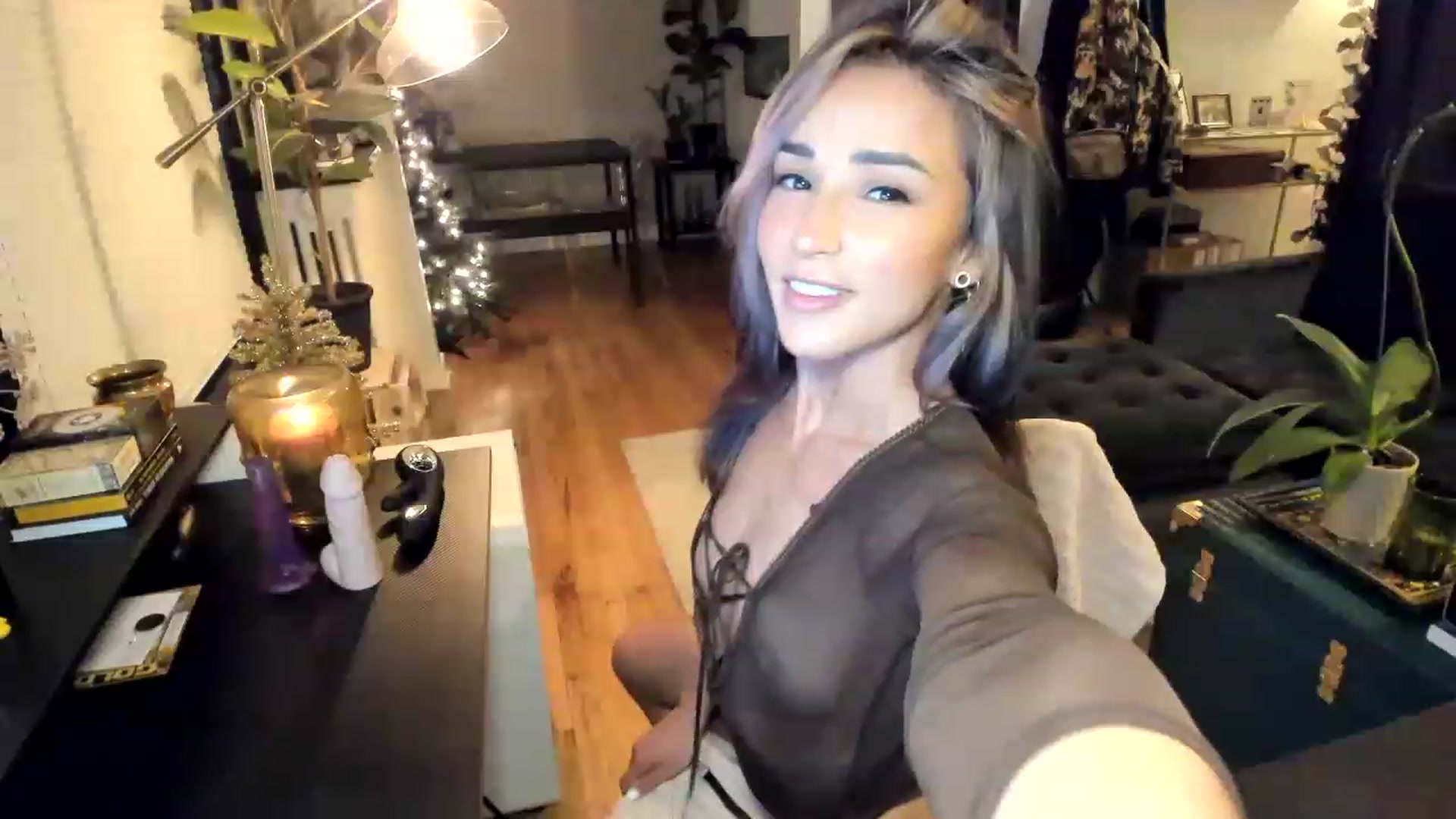 Gallery image thumbnail from ShiaKennedy's myfreecams stream on, 12/19/2022, 04:36 image 4 of 20