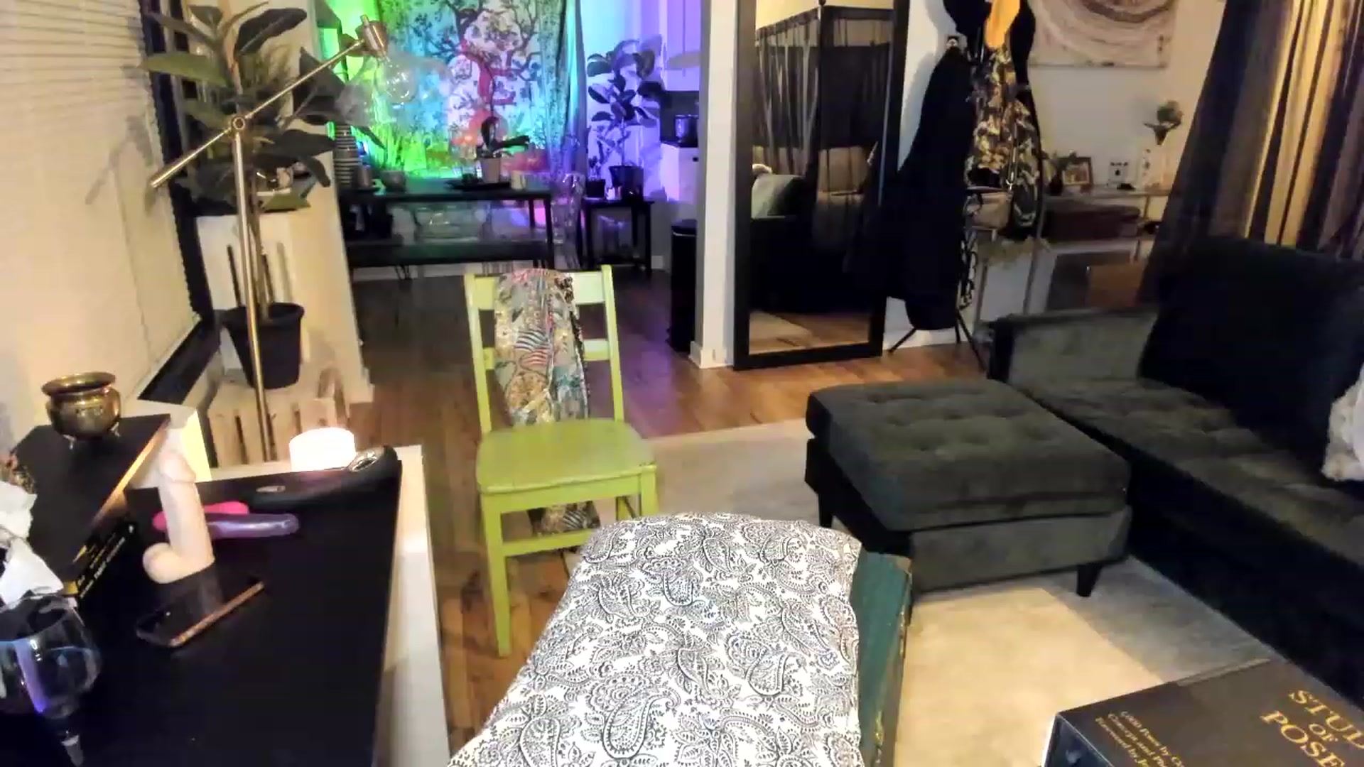 Gallery image thumbnail from ShiaKennedy's myfreecams stream on, 01/06/2023, 06:50 image 10 of 20