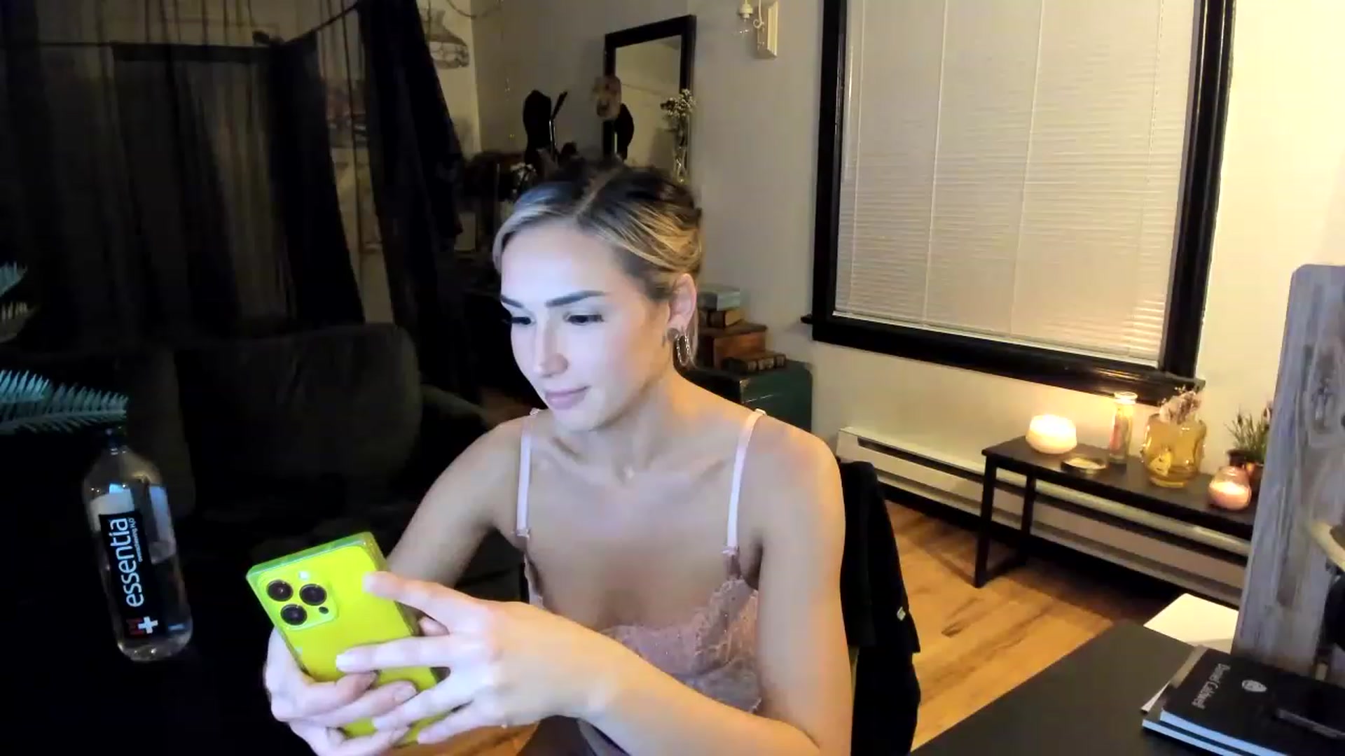 Gallery image thumbnail from ShiaKennedy's myfreecams stream on, 03/07/2023, 06:11 image 9 of 20