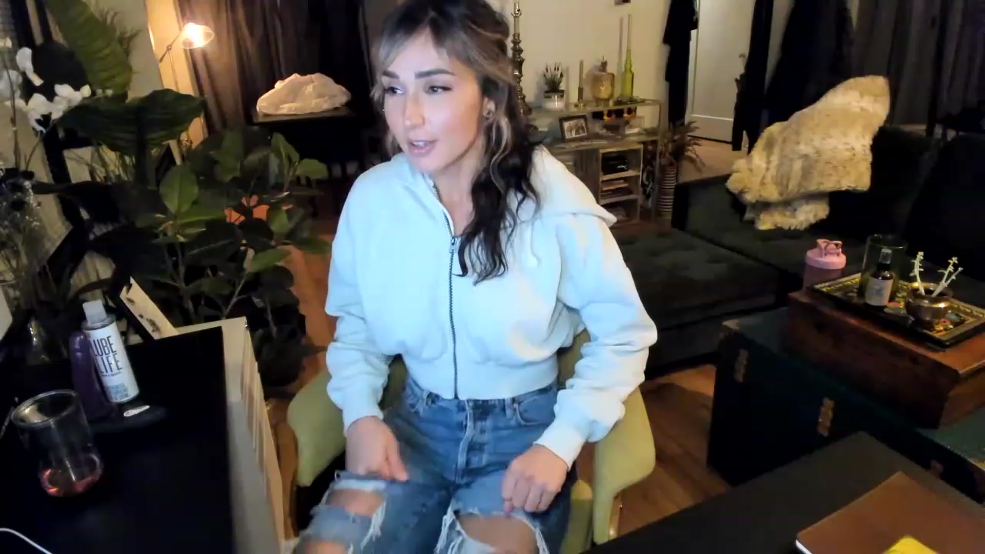 Gallery image thumbnail from ShiaKennedy's myfreecams stream on, 05/26/2023, 06:07 image 19 of 20