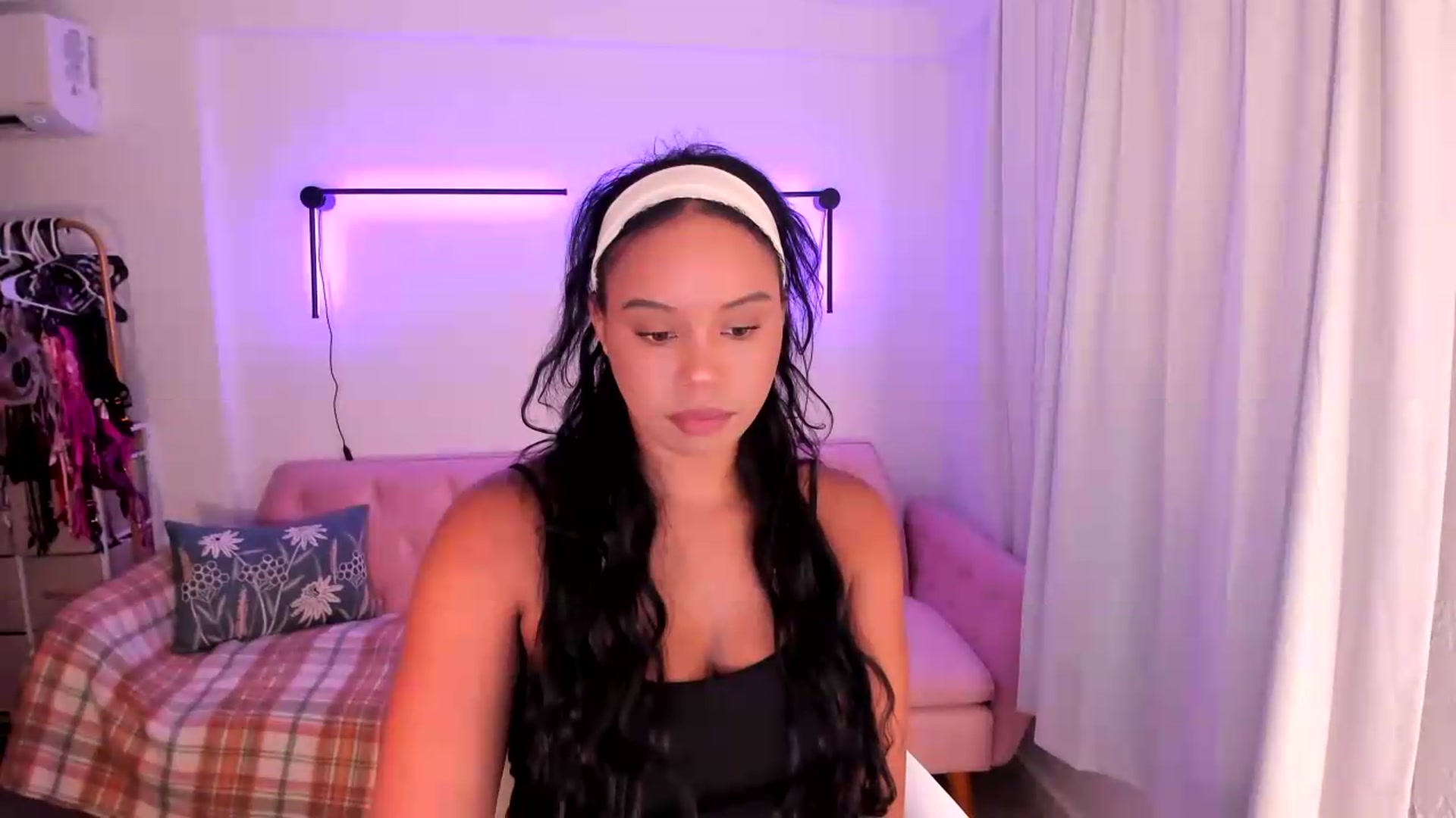 Gallery image thumbnail from ShiiSundai's myfreecams stream on, 08/23/2026, 04:18 image 3 of 20