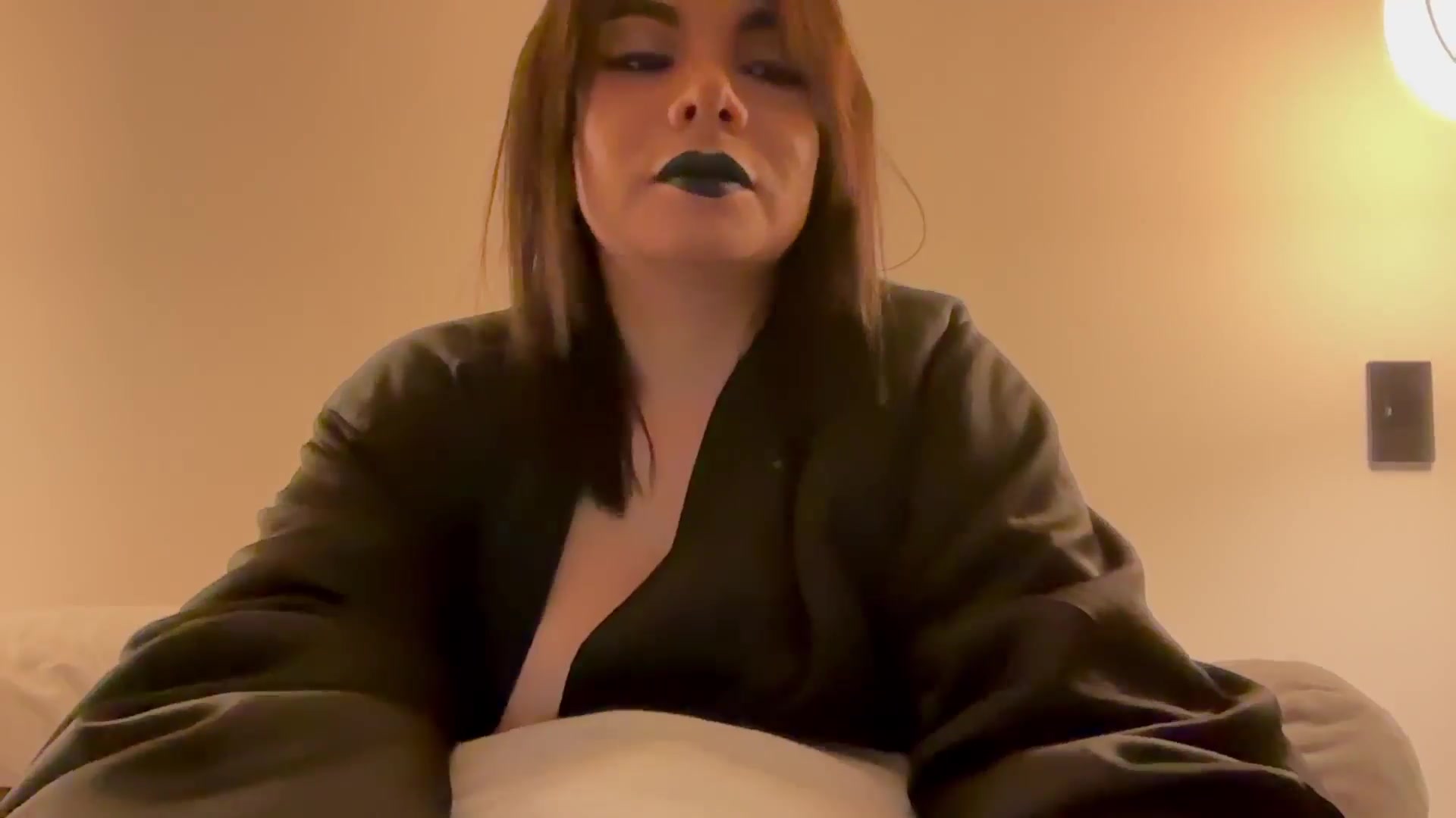 Gallery image thumbnail from Shin_nyanya's myfreecams stream on, 12/22/2025, 02:22 image 11 of 20