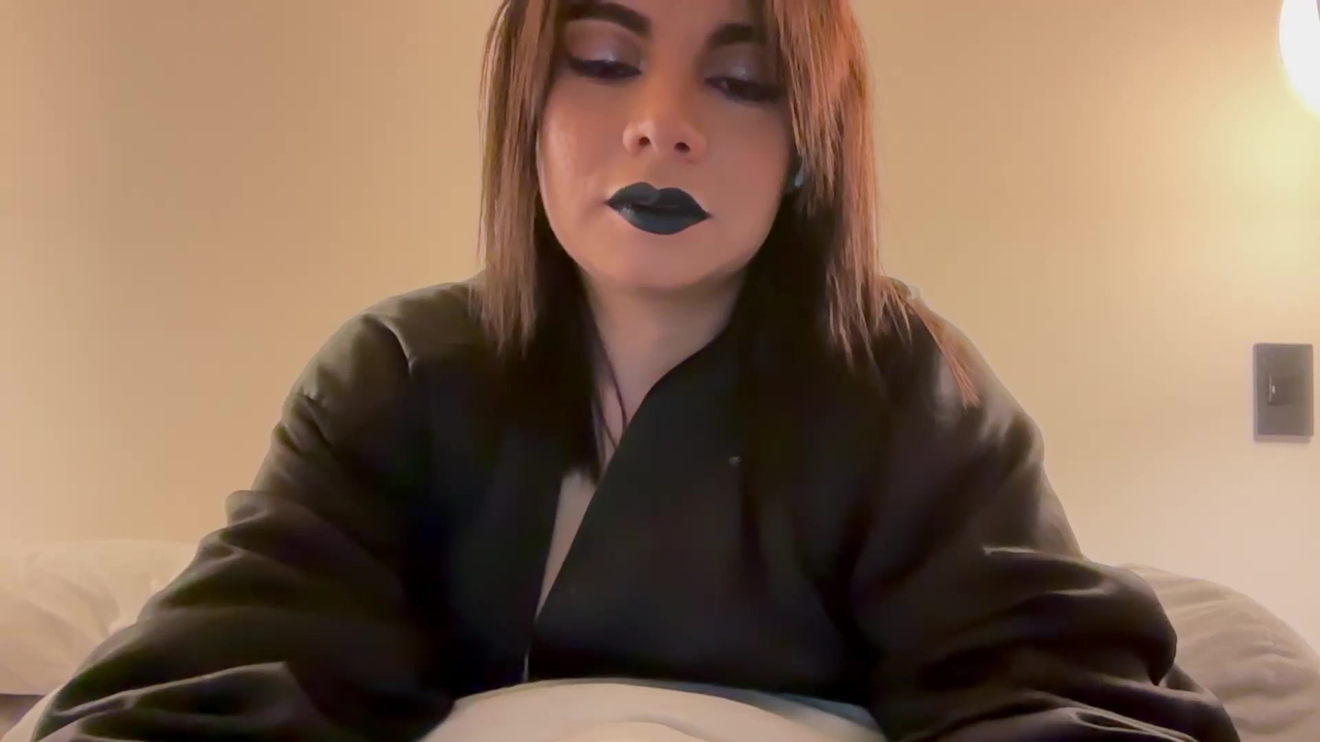 Gallery image thumbnail from Shin_nyanya's myfreecams stream on, 12/22/2025, 02:22 image 6 of 20