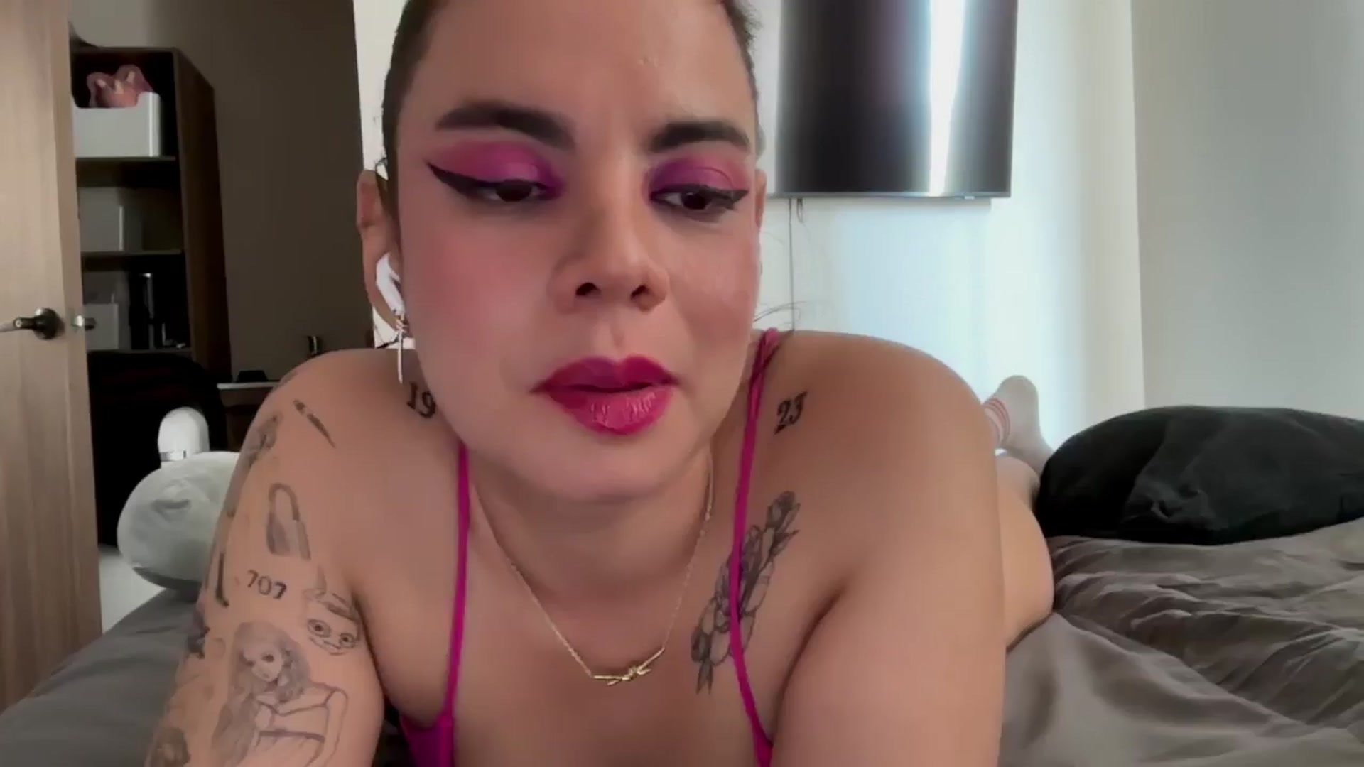 Gallery image thumbnail from Shin_nyanya's myfreecams stream on, 02/16/2026, 21:57 image 19 of 20
