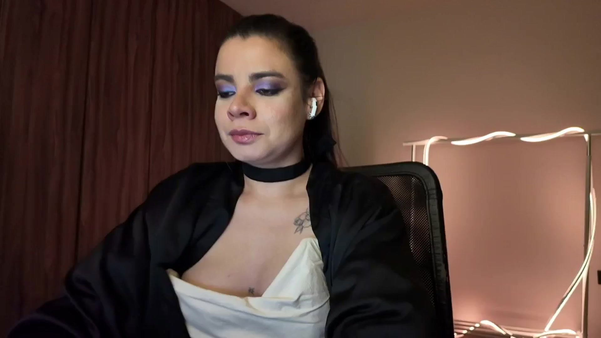 Gallery image thumbnail from Shin_nyanya's myfreecams stream on, 03/18/2026, 03:13 image 18 of 20