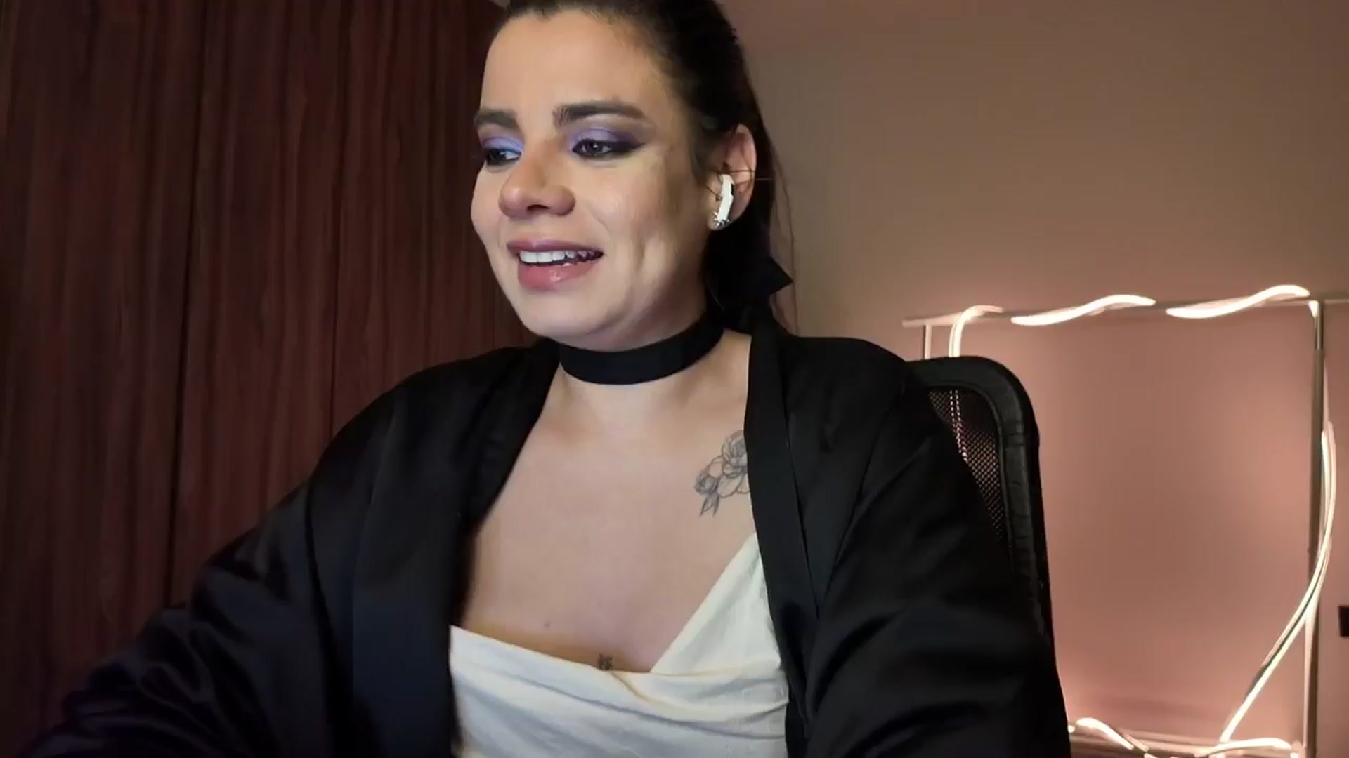 Gallery image thumbnail from Shin_nyanya's myfreecams stream on, 03/18/2026, 03:13 image 11 of 20