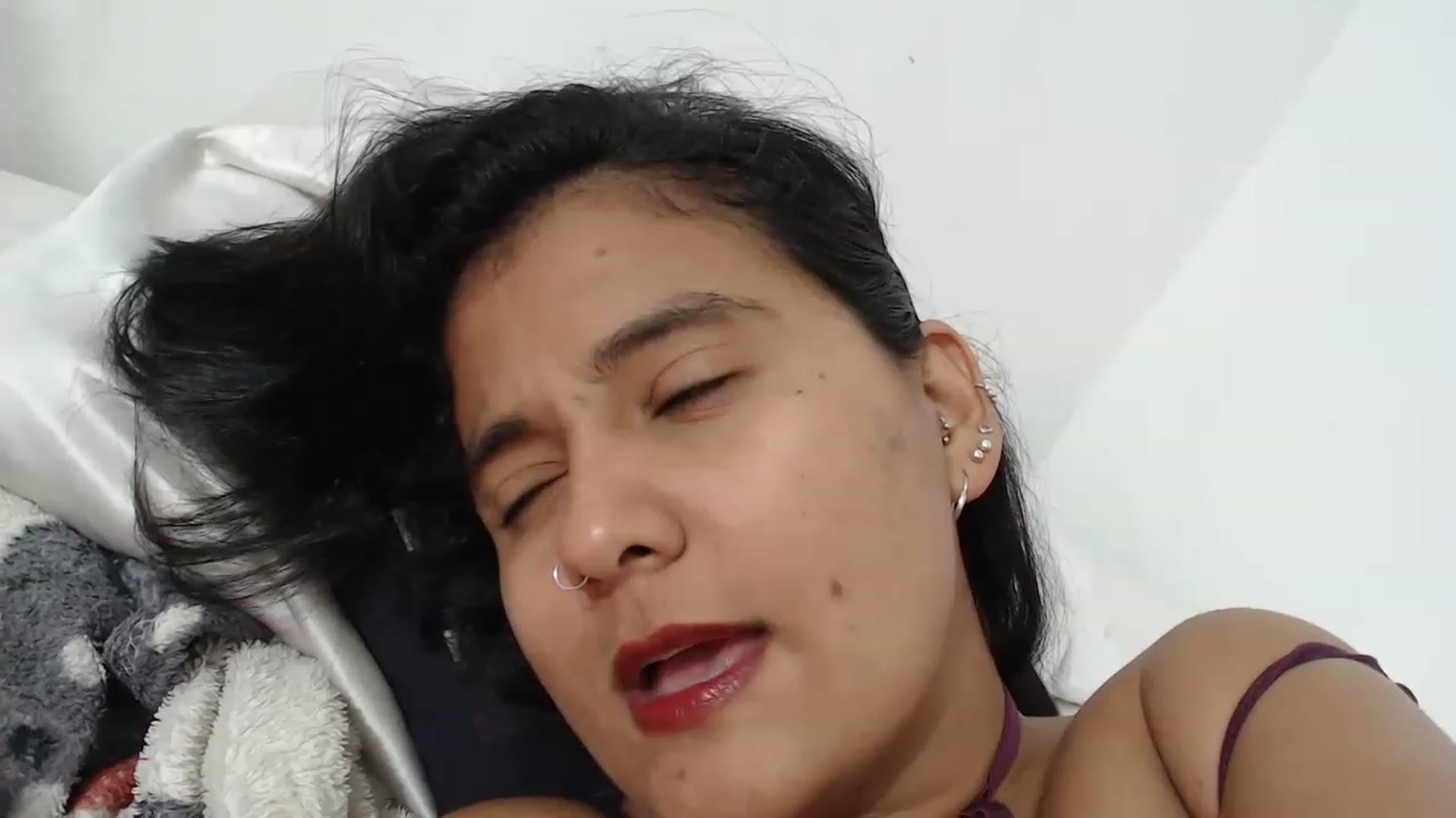 Gallery image thumbnail from Shine24_'s myfreecams stream on, 03/24/2023, 05:15 image 15 of 20