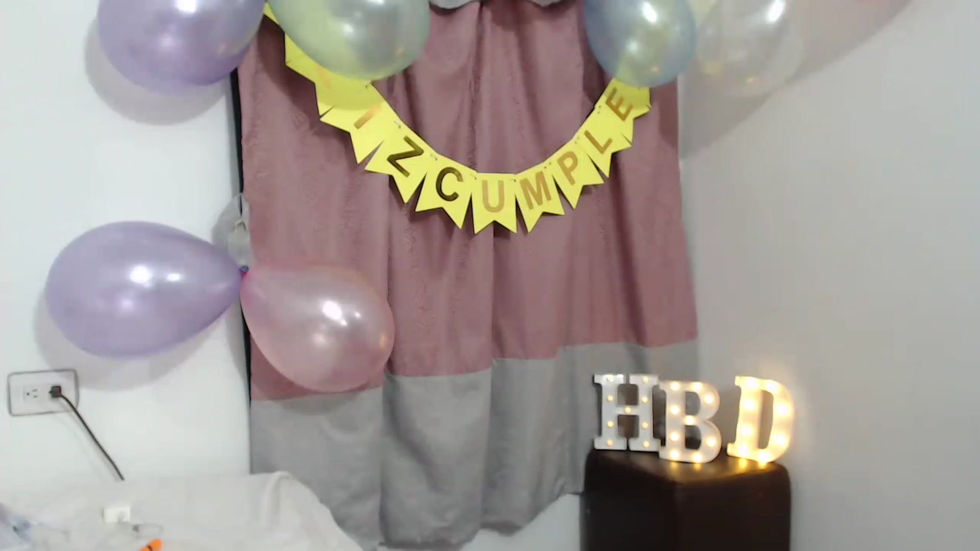 Gallery image thumbnail from Shine24_'s myfreecams stream on, 03/24/2023, 05:15 image 3 of 20