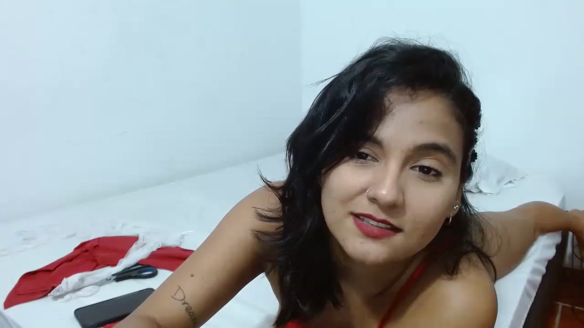 Gallery image thumbnail from Shine24_'s myfreecams stream on, 05/23/2023, 24:36 image 18 of 20