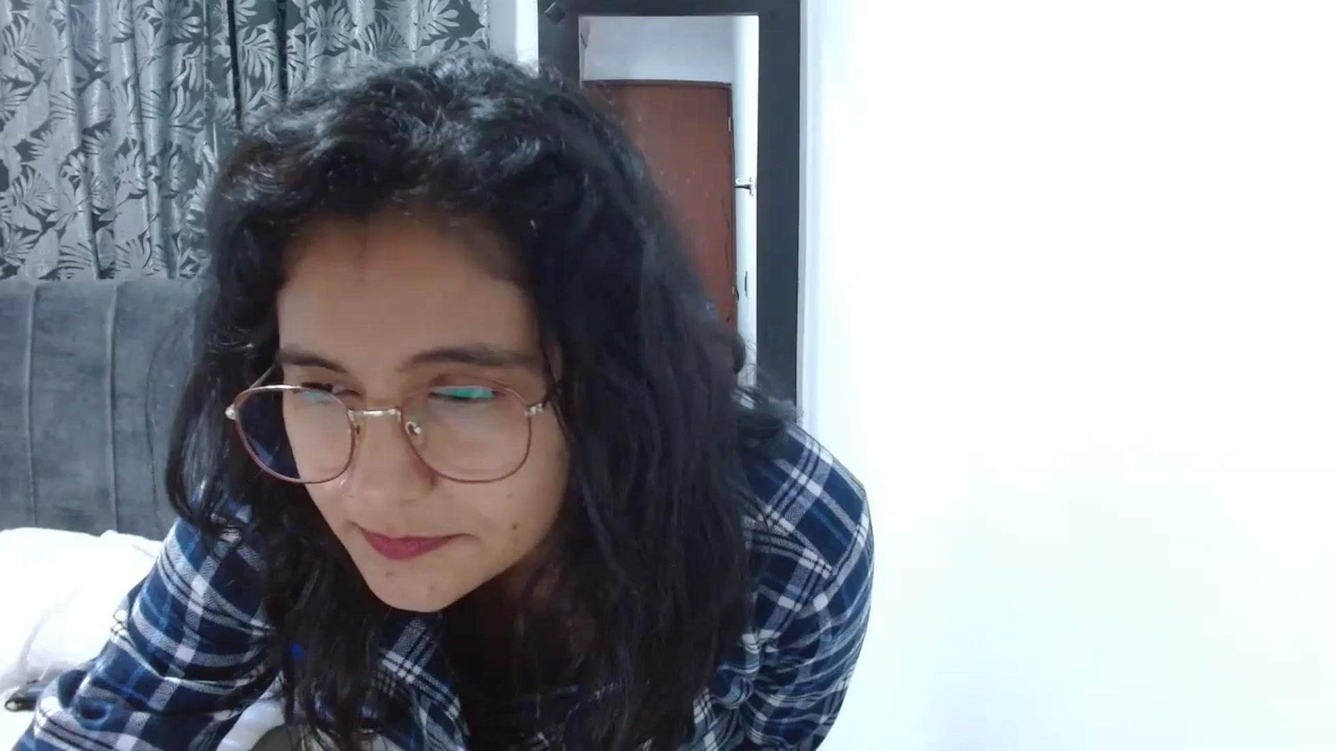 Gallery image thumbnail from Shine24_'s myfreecams stream on, 09/06/2023, 03:07 image 20 of 20