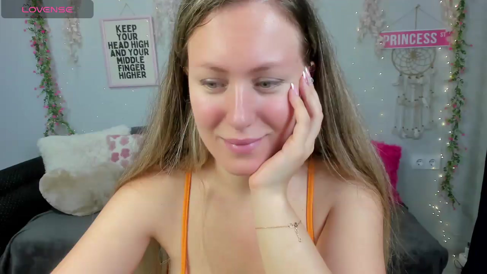 Gallery image thumbnail from Shine_Shine_Ava's myfreecams stream on, 09/01/2026, 18:24 image 18 of 20