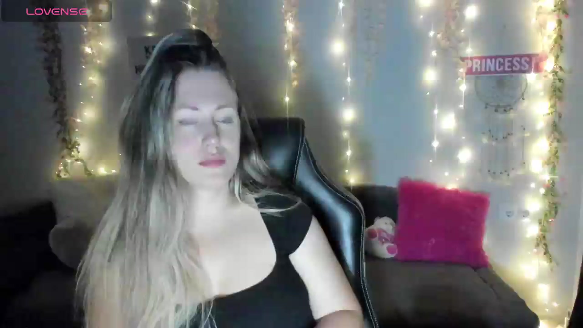Gallery image thumbnail from Shine_Shine_Ava's myfreecams stream on, 09/02/2026, 20:12 image 6 of 20