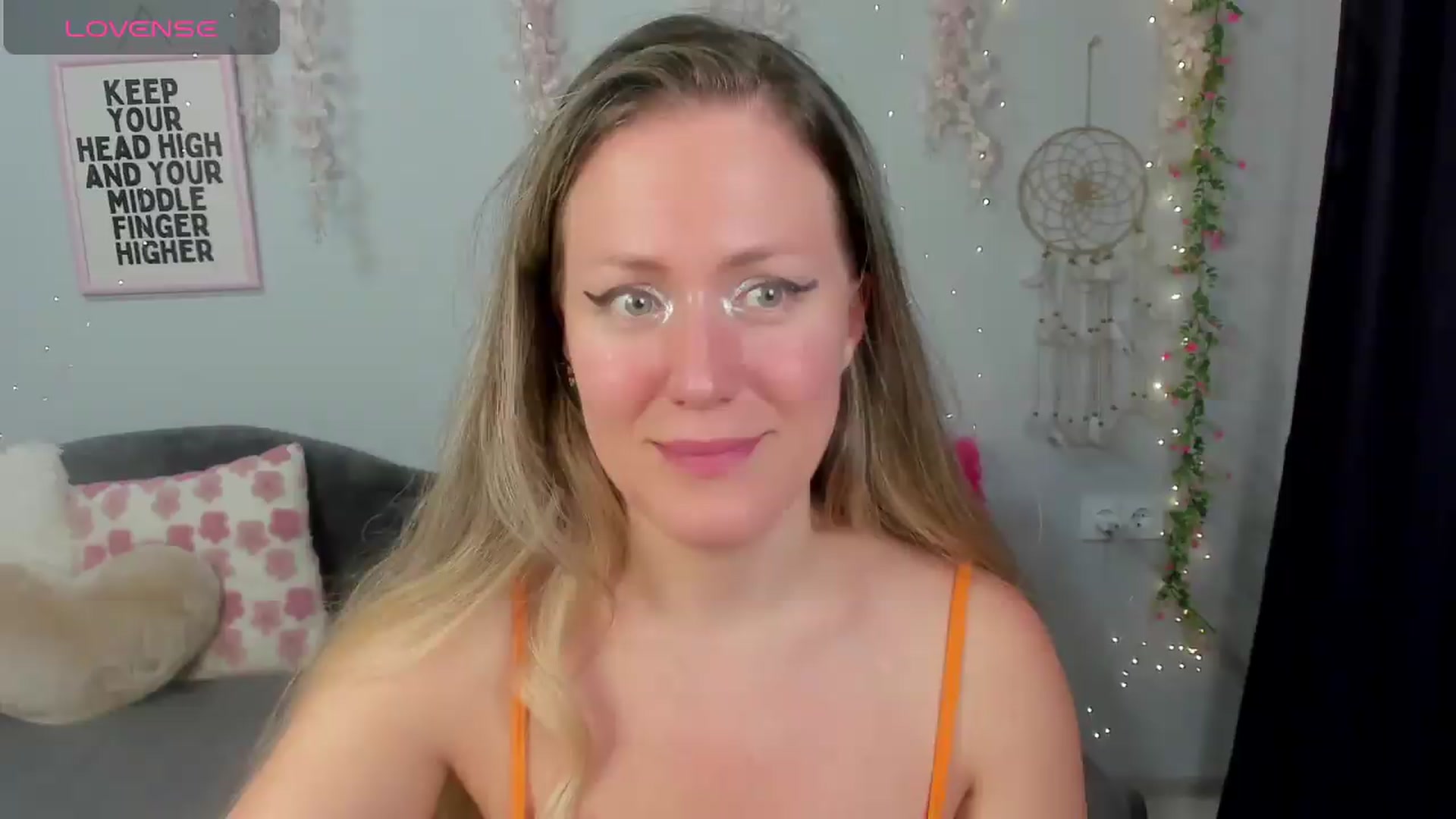 Gallery image thumbnail from Shine_Shine_Ava's myfreecams stream on, 09/12/2026, 24:14 image 15 of 20