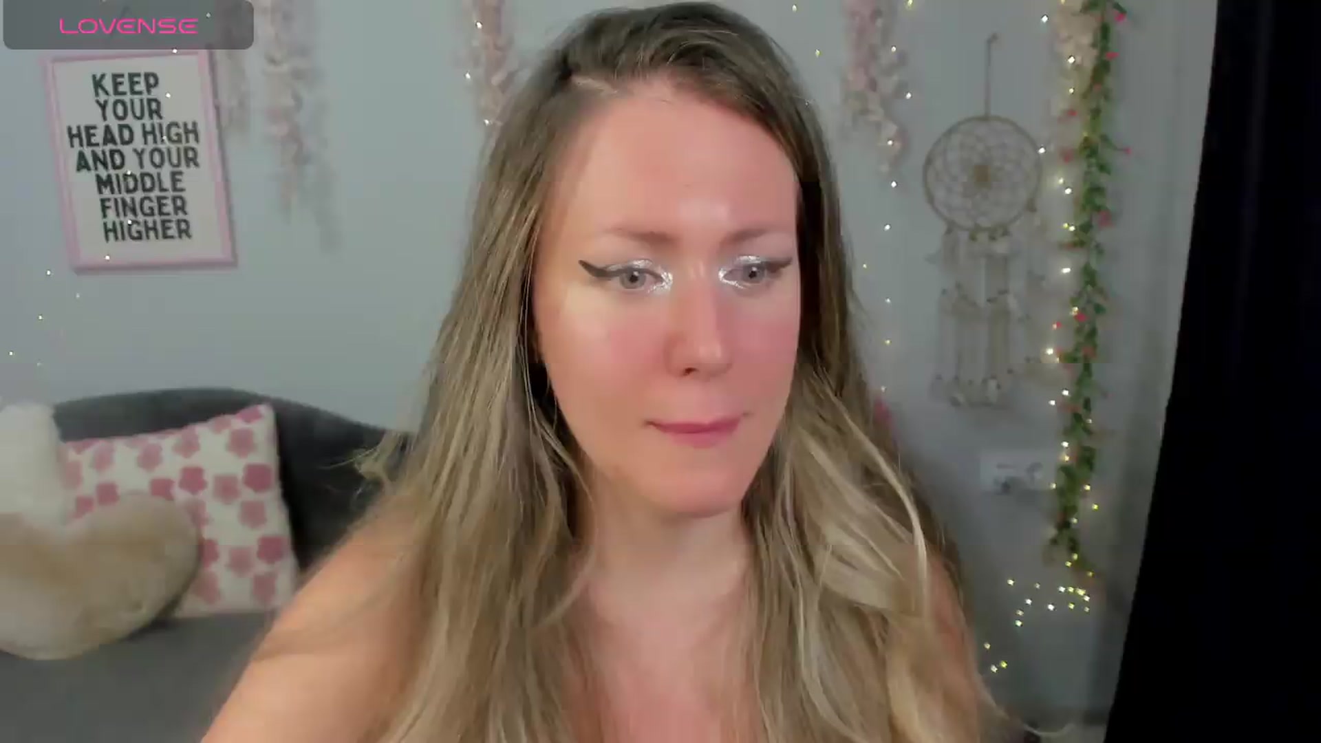 Gallery image thumbnail from Shine_Shine_Ava's myfreecams stream on, 09/12/2026, 24:14 image 10 of 20