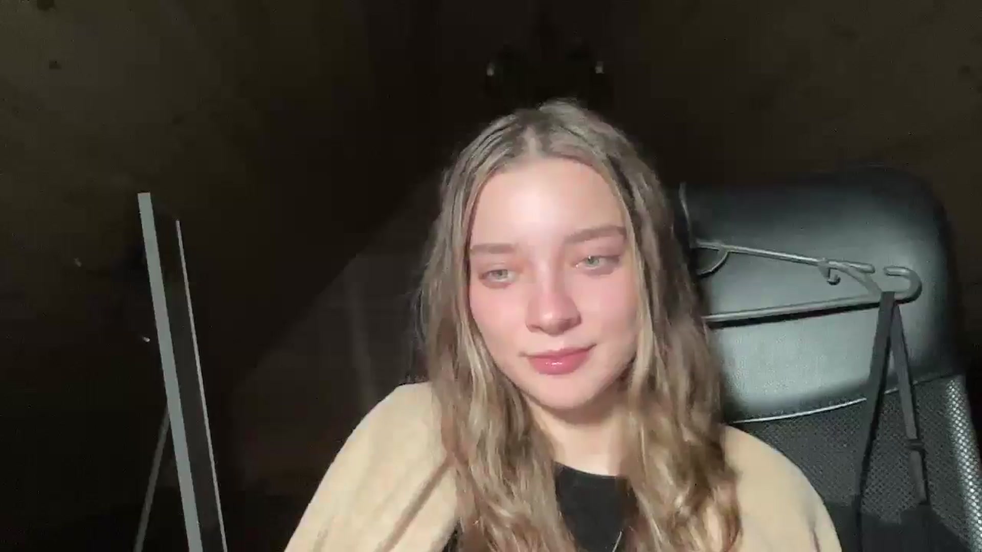 Gallery image thumbnail from Shinie_'s myfreecams stream on, 11/10/2025, 20:20 image 18 of 20