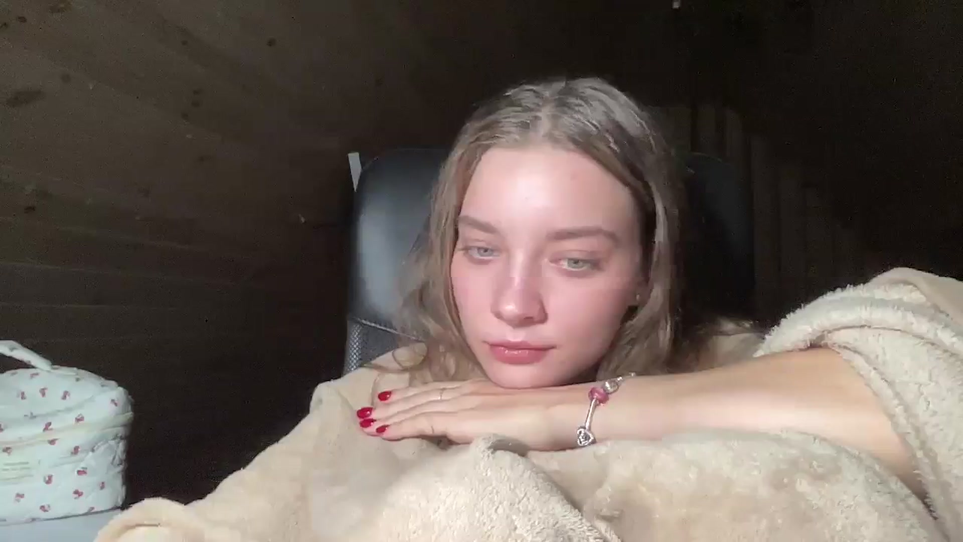 Gallery image thumbnail from Shinie_'s myfreecams stream on, 11/10/2025, 21:17 image 16 of 20
