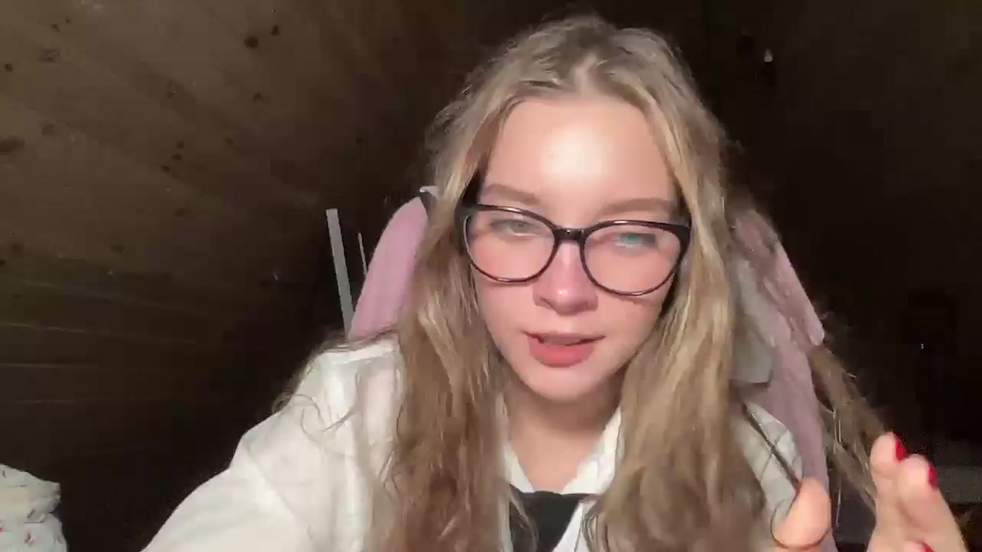 Gallery image thumbnail from Shinie_'s myfreecams stream on, 11/13/2025, 19:58 image 3 of 20