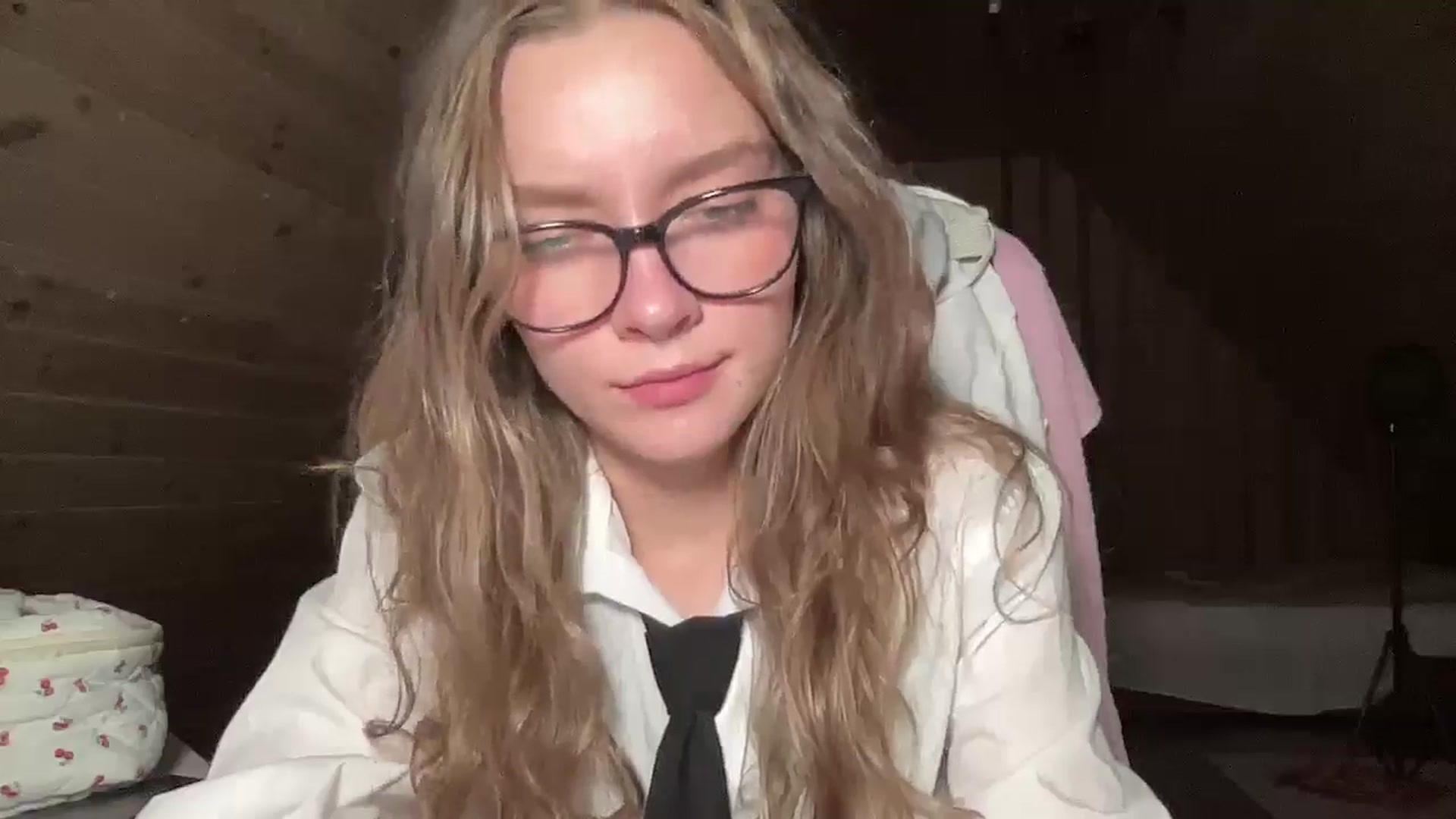 Gallery image thumbnail from Shinie_'s myfreecams stream on, 11/13/2025, 20:31 image 17 of 20