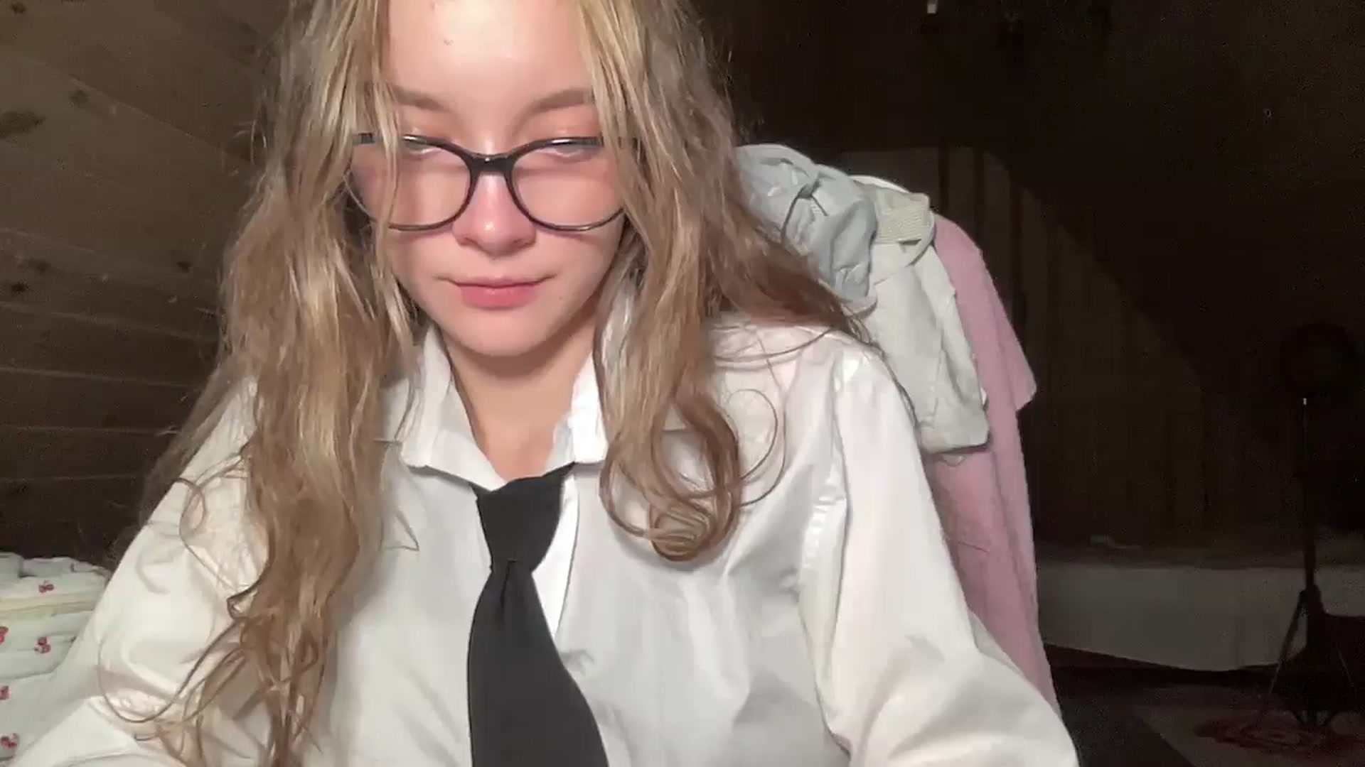Gallery image thumbnail from Shinie_'s myfreecams stream on, 11/13/2025, 20:31 image 18 of 20