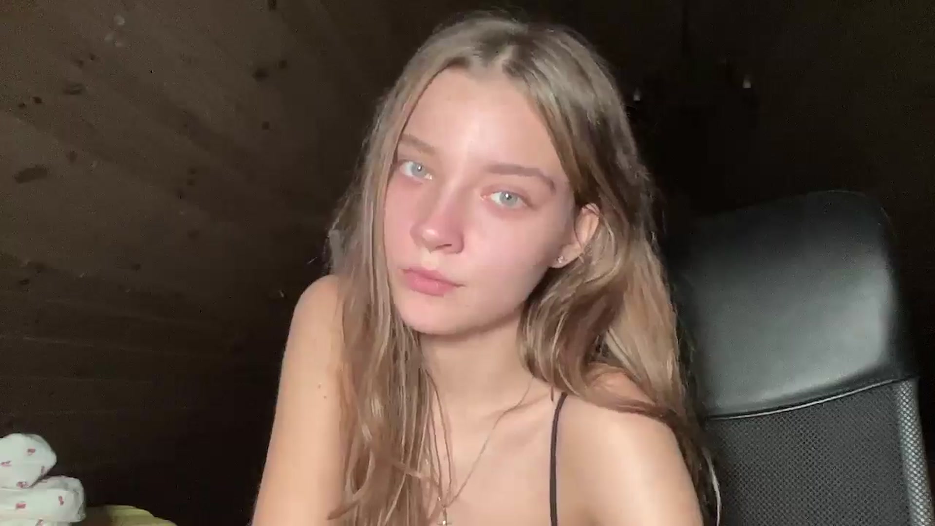 Gallery image thumbnail from Shinie_'s myfreecams stream on, 11/18/2025, 19:26 image 18 of 20