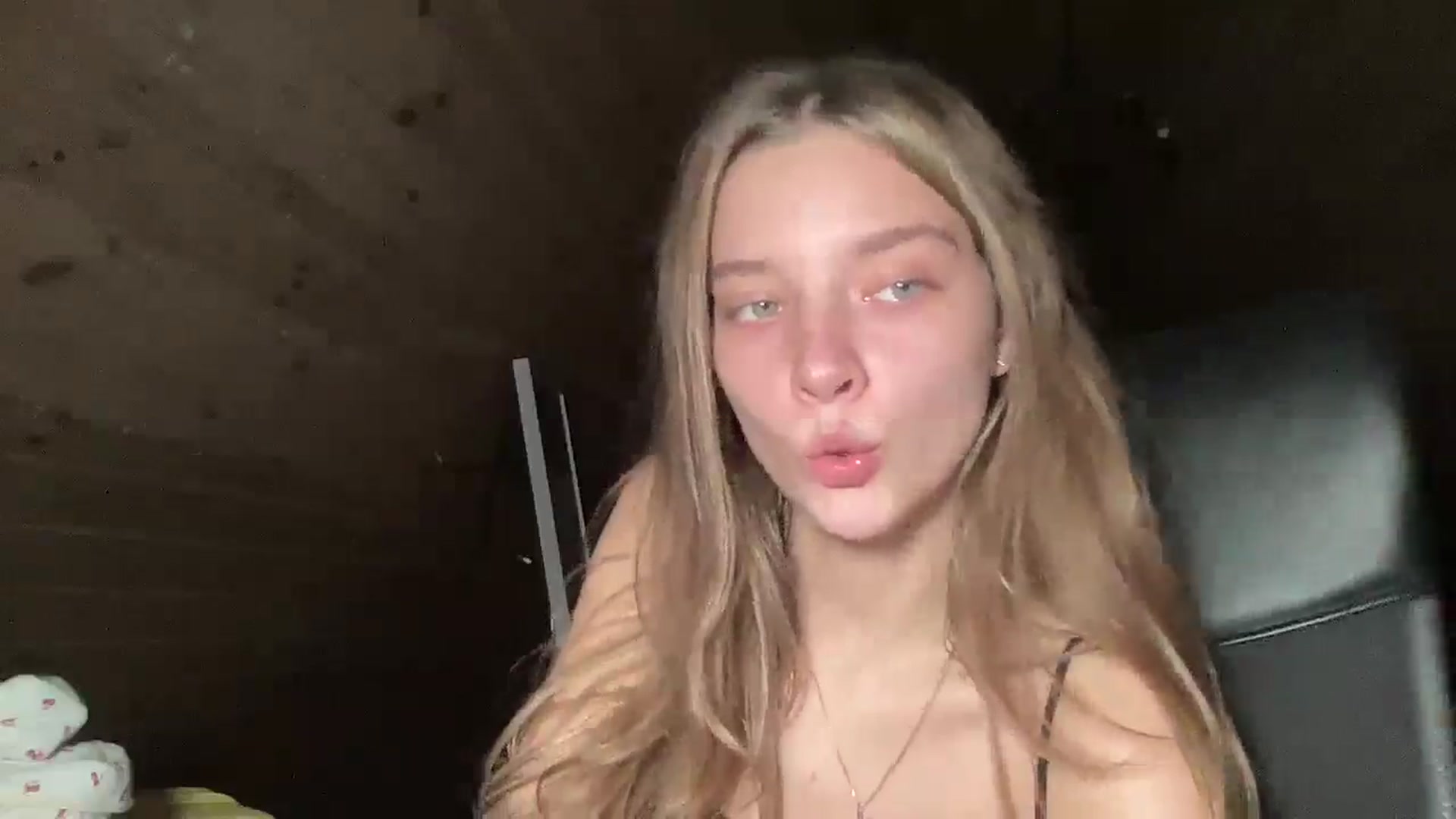 Gallery image thumbnail from Shinie_'s myfreecams stream on, 11/18/2025, 19:26 image 15 of 20