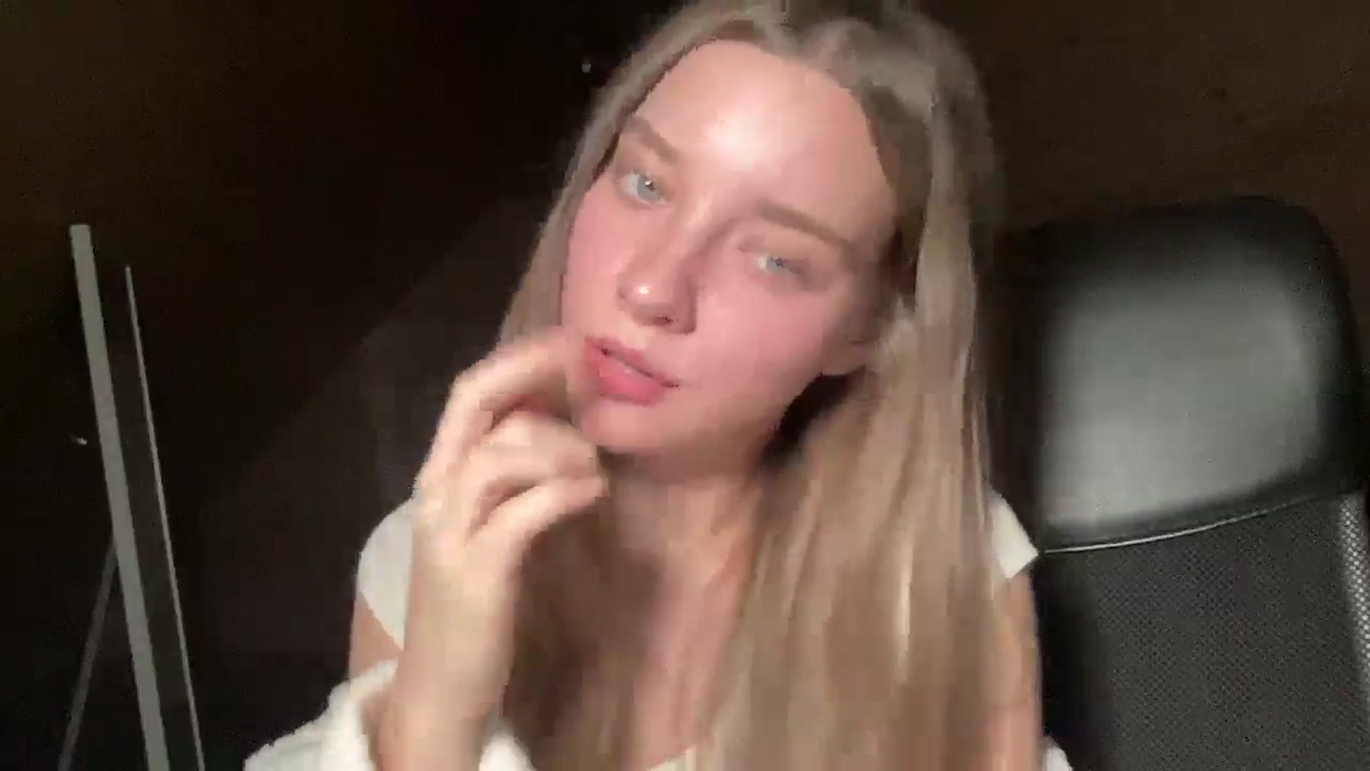 Gallery image thumbnail from Shinie_'s myfreecams stream on, 12/10/2025, 18:46 image 10 of 20