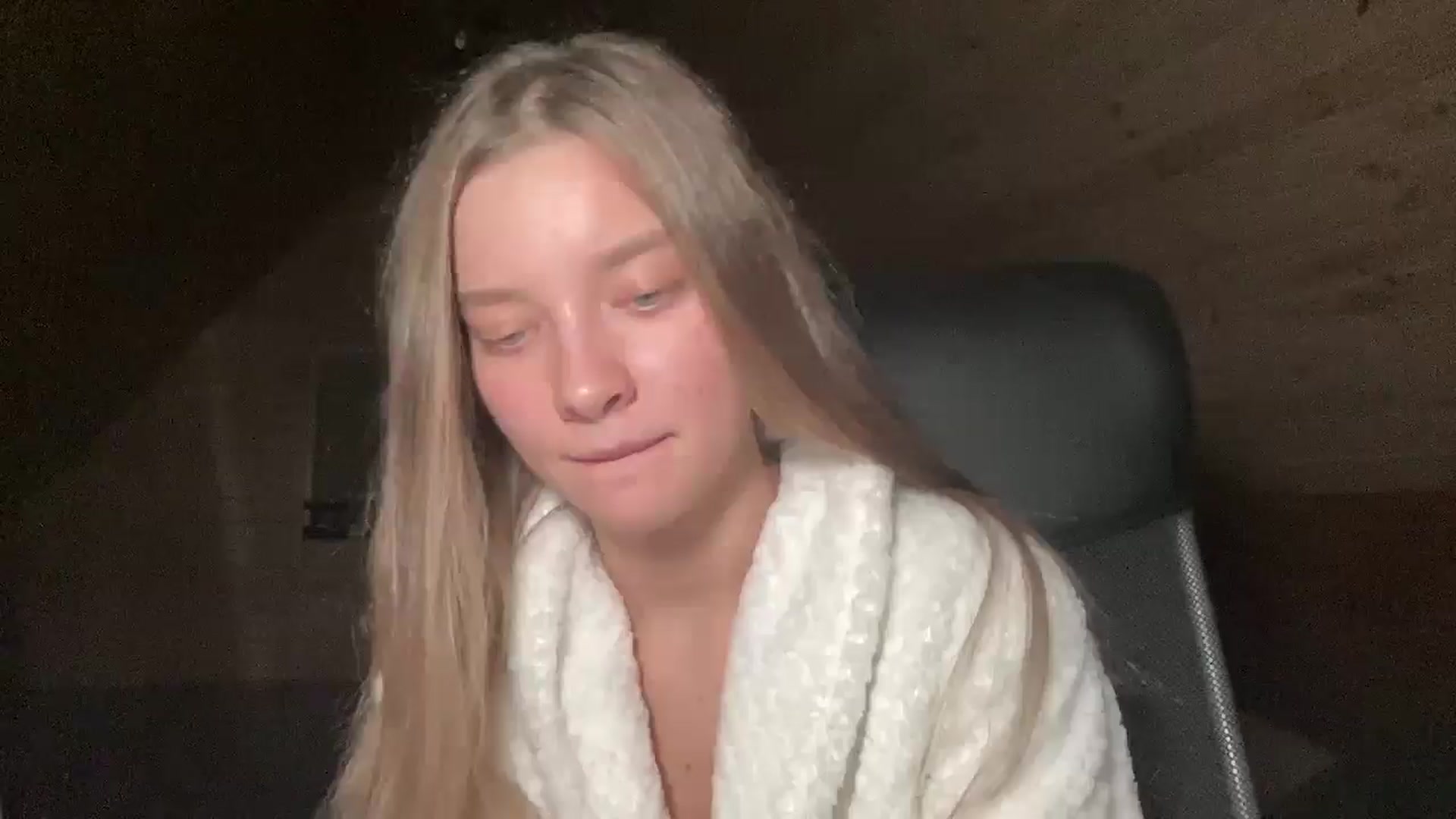 Gallery image thumbnail from Shinie_'s myfreecams stream on, 12/10/2025, 20:00 image 13 of 20