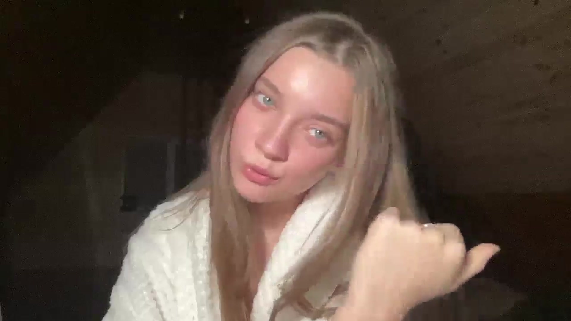 Gallery image thumbnail from Shinie_'s myfreecams stream on, 12/10/2025, 20:00 image 4 of 20