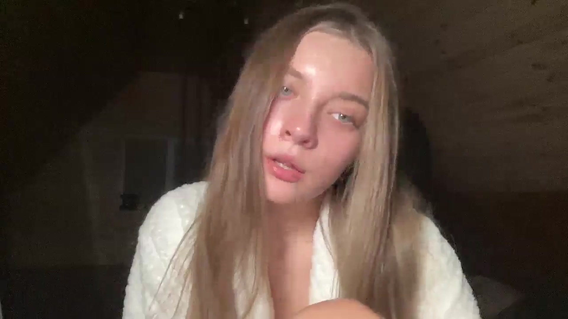 Gallery image thumbnail from Shinie_'s myfreecams stream on, 12/10/2025, 20:00 image 8 of 20