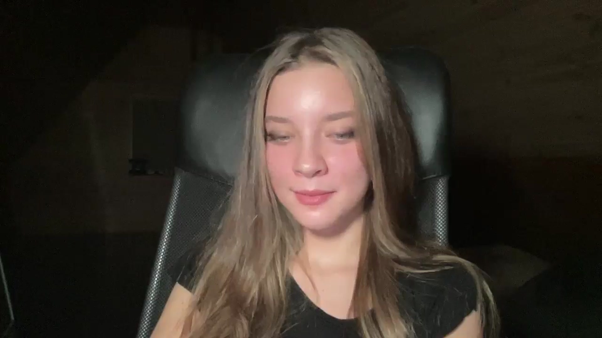 Gallery image thumbnail from Shinie_'s myfreecams stream on, 12/11/2025, 19:26 image 20 of 20