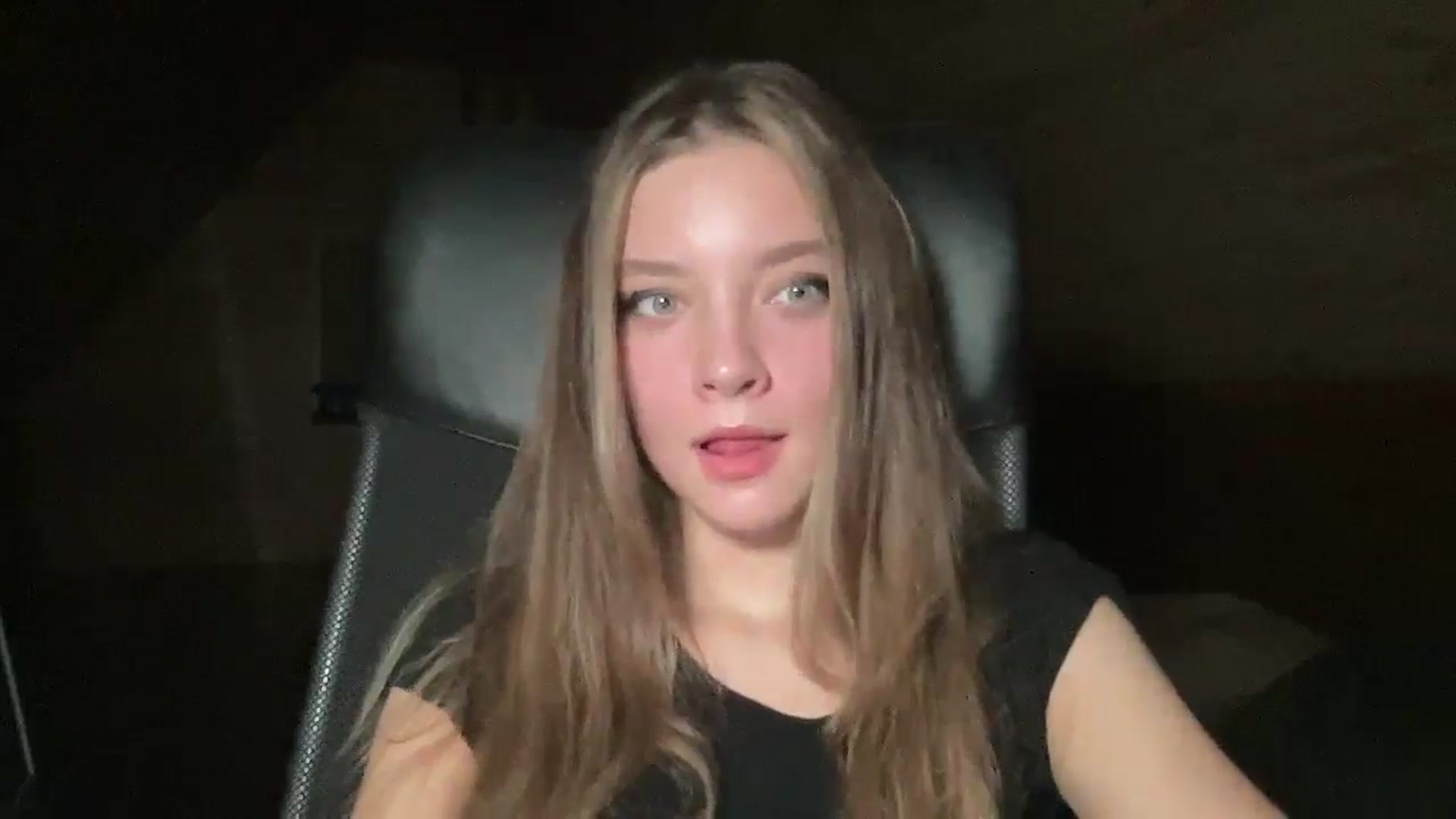 Gallery image thumbnail from Shinie_'s myfreecams stream on, 12/11/2025, 19:26 image 15 of 20