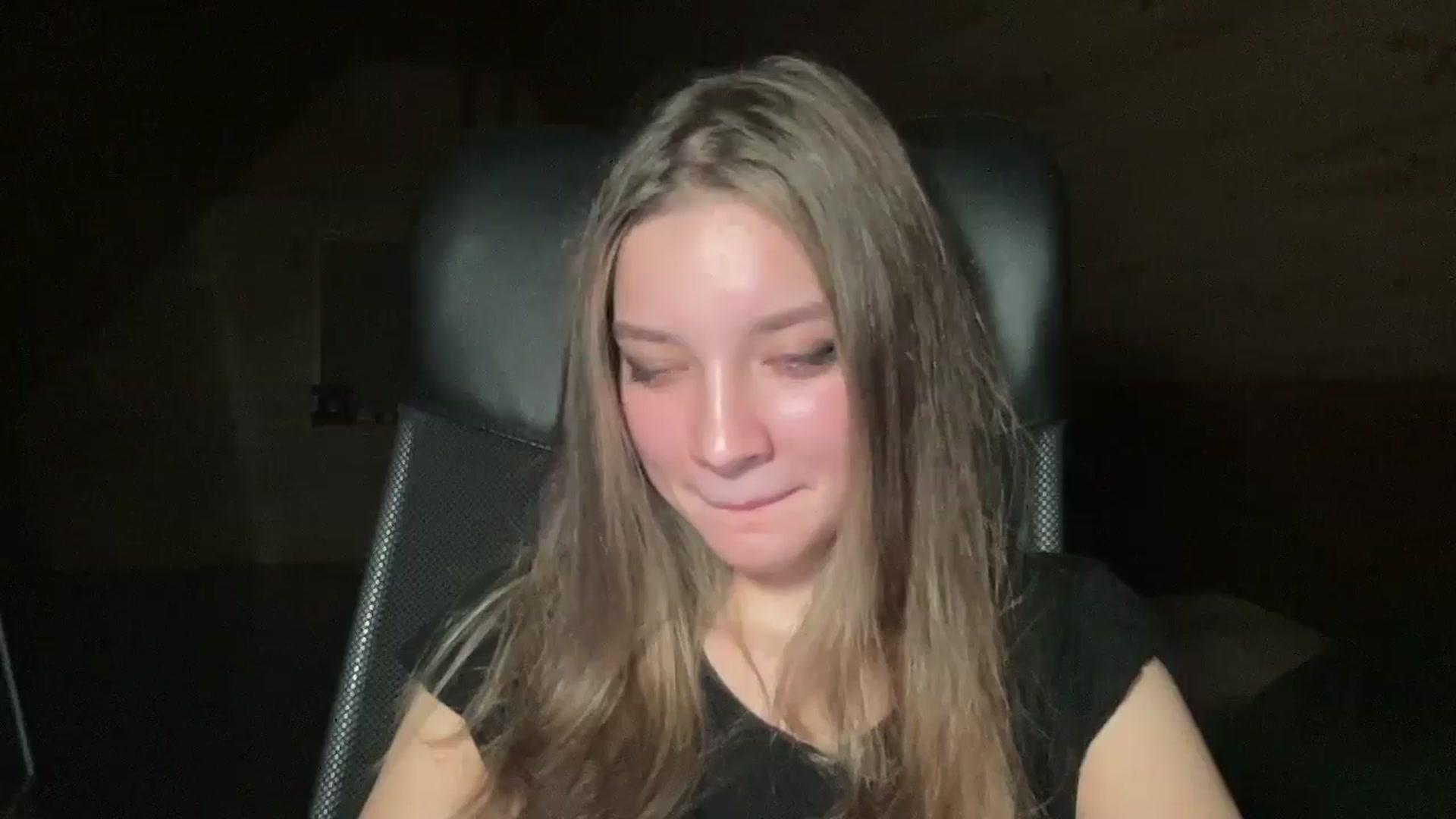 Gallery image thumbnail from Shinie_'s myfreecams stream on, 12/11/2025, 19:26 image 18 of 20