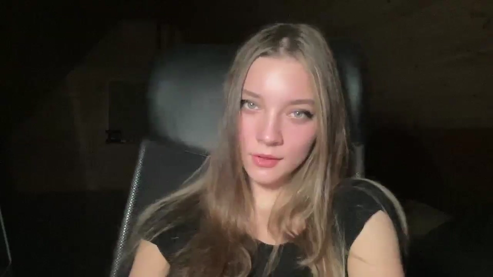 Gallery image thumbnail from Shinie_'s myfreecams stream on, 12/11/2025, 19:26 image 13 of 20