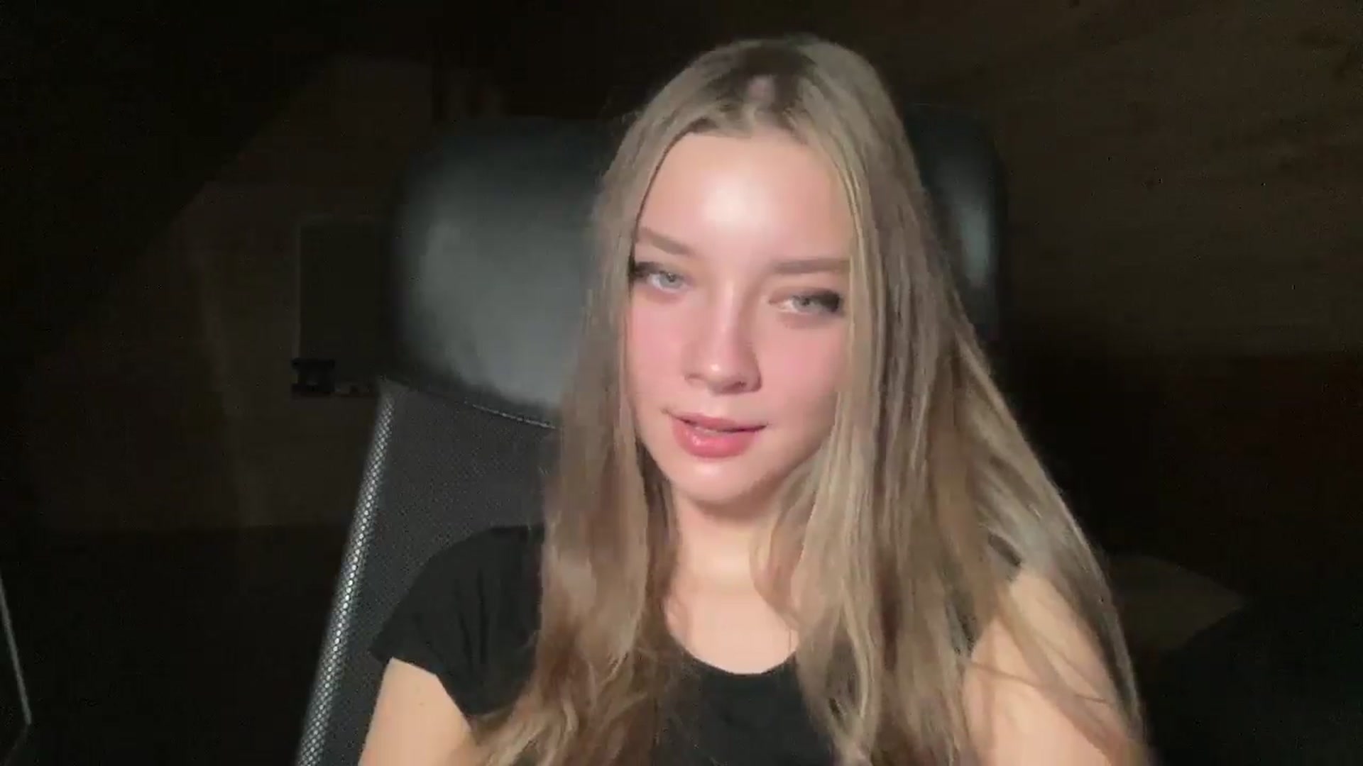 Gallery image thumbnail from Shinie_'s myfreecams stream on, 12/11/2025, 19:26 image 10 of 20