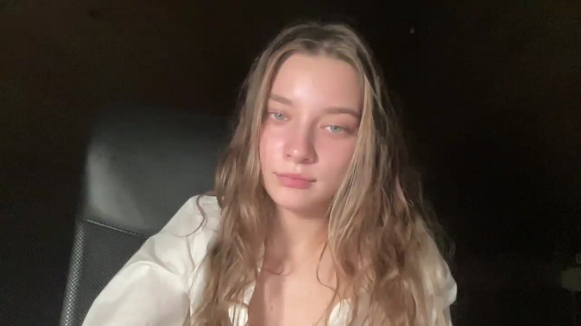 Gallery image thumbnail from Shinie_'s myfreecams stream on, 12/19/2025, 19:25 image 14 of 20