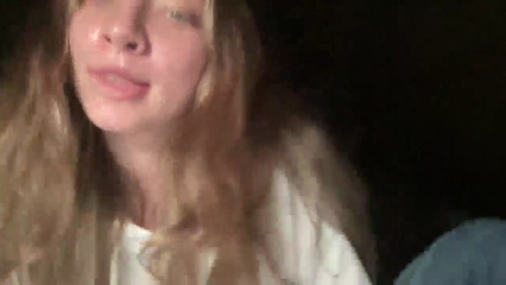 Gallery image thumbnail from Shinie_'s myfreecams stream on, 12/24/2025, 15:32 image 9 of 20
