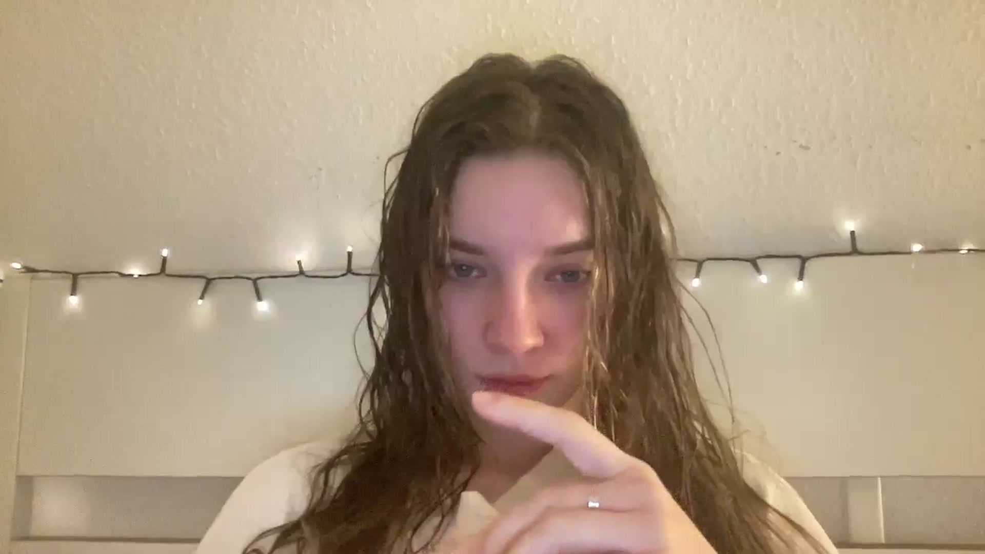 Gallery image thumbnail from Shinie_'s myfreecams stream on, 02/04/2026, 20:35 image 6 of 20